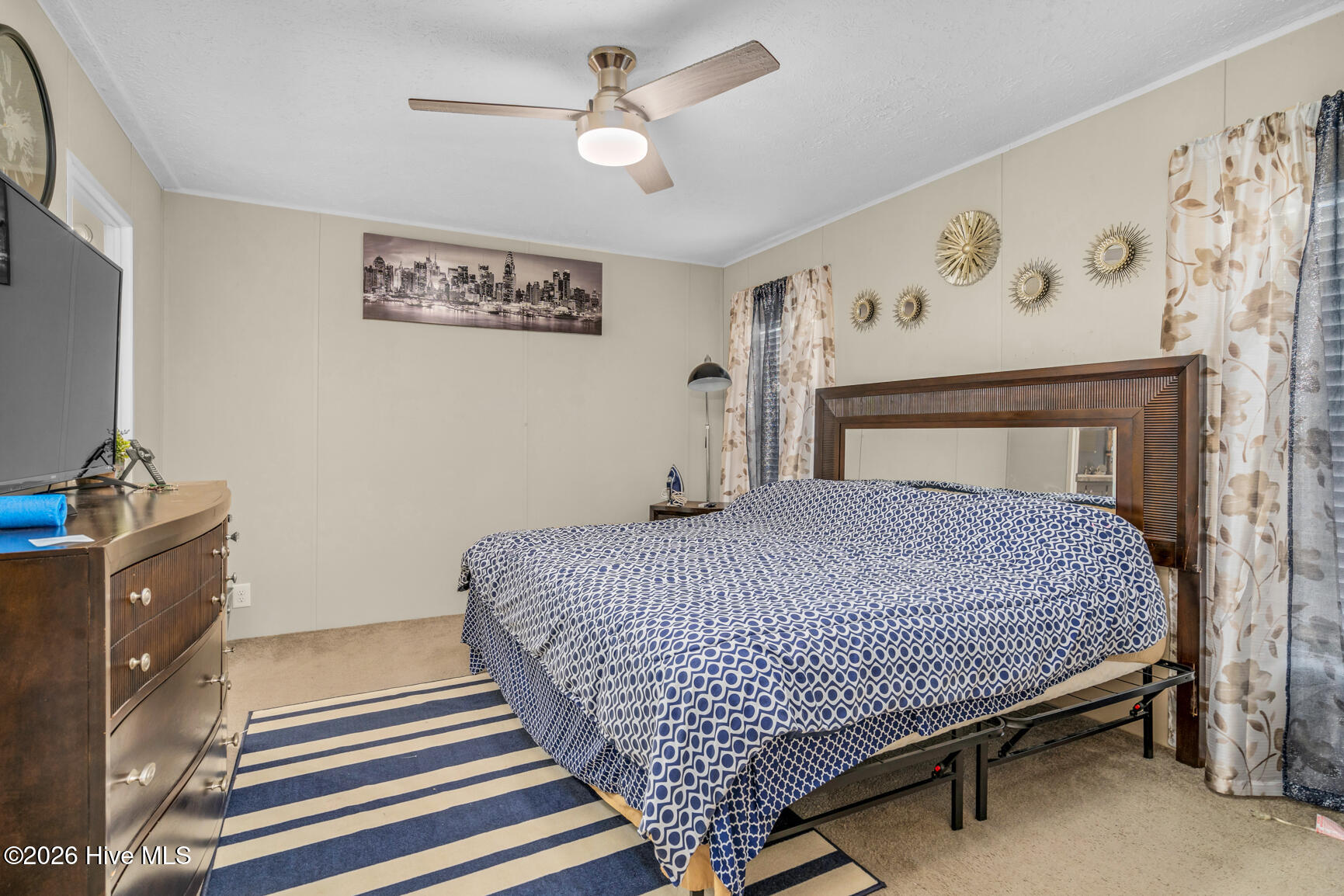 6985 Stokes Road Property Photo 11