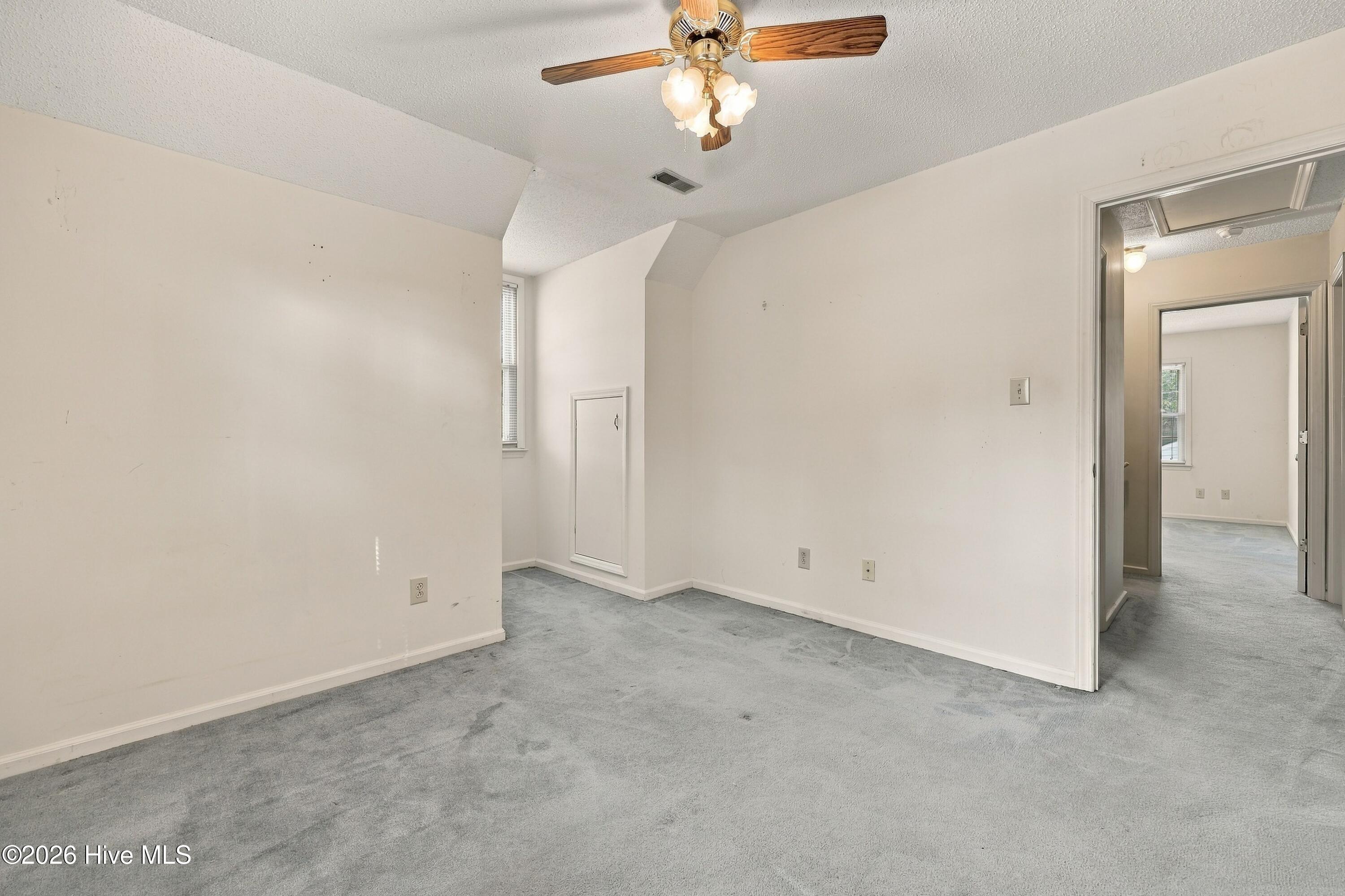 2299 Rolling Meadows Drive Property Photo 30