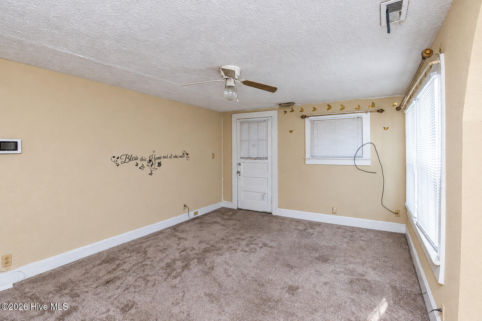 1601 Washington Street E Property Photo 8