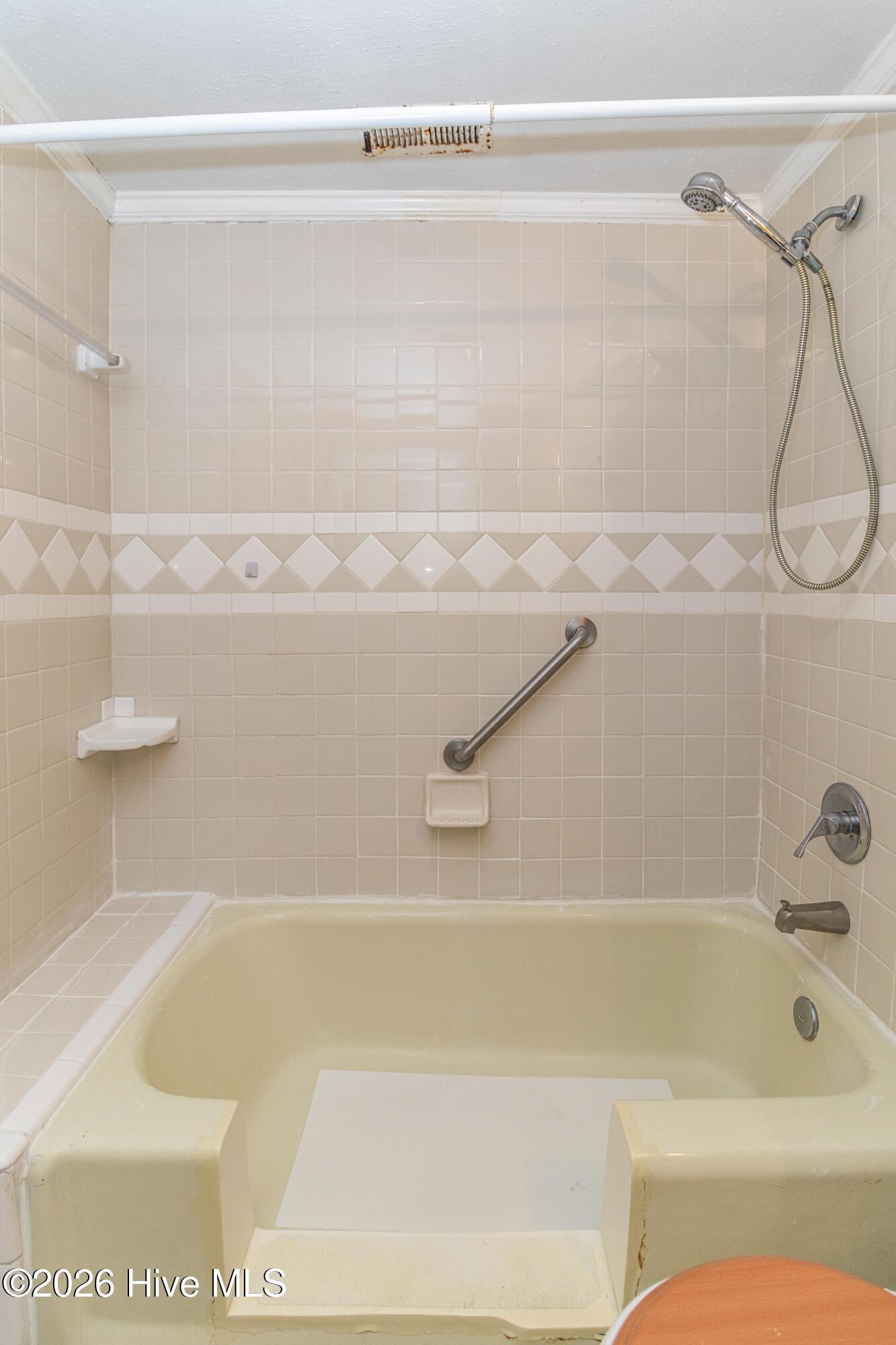 1601 Washington Street E Property Photo 17