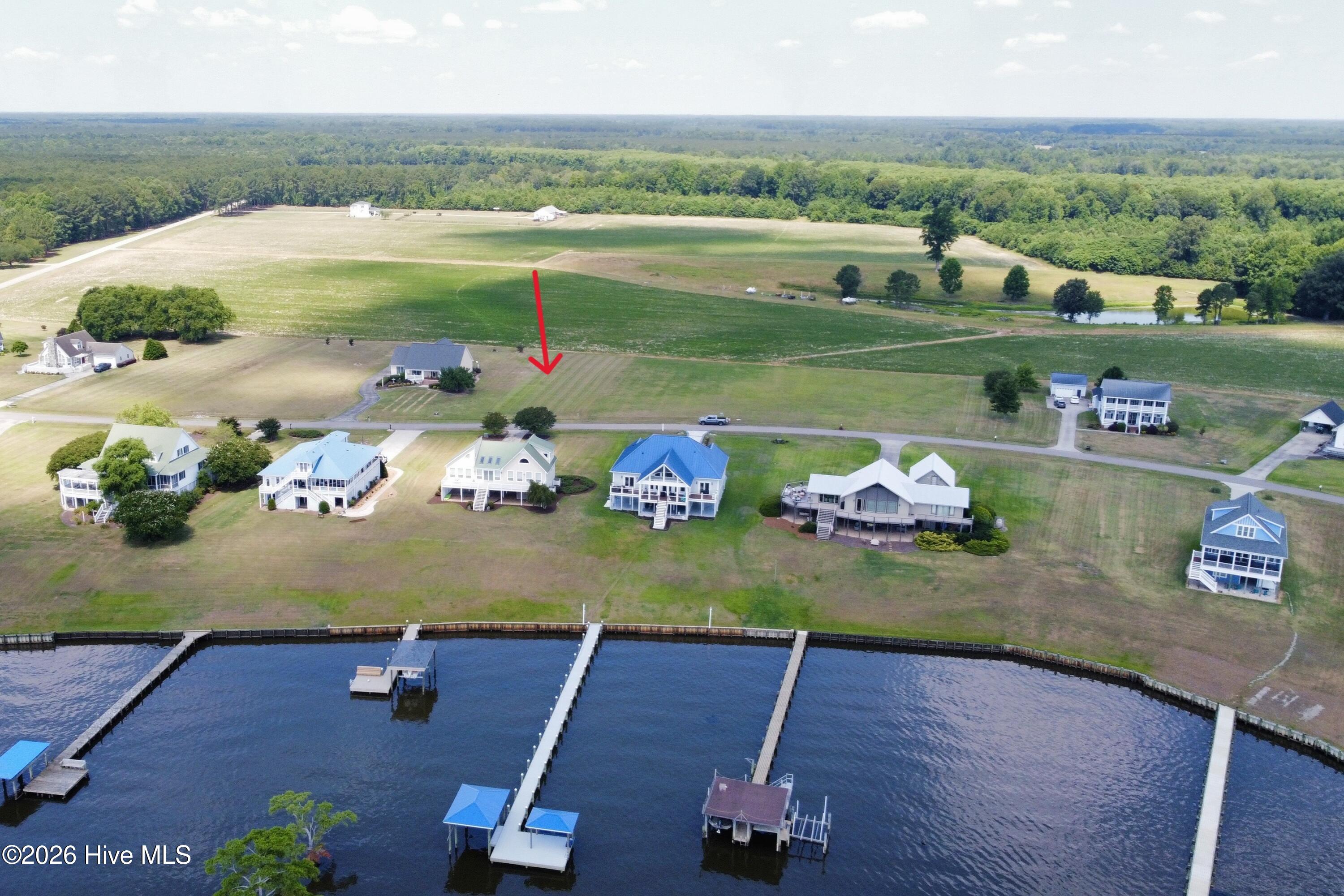 425 Batchelor Bay Drive Property Photo 1