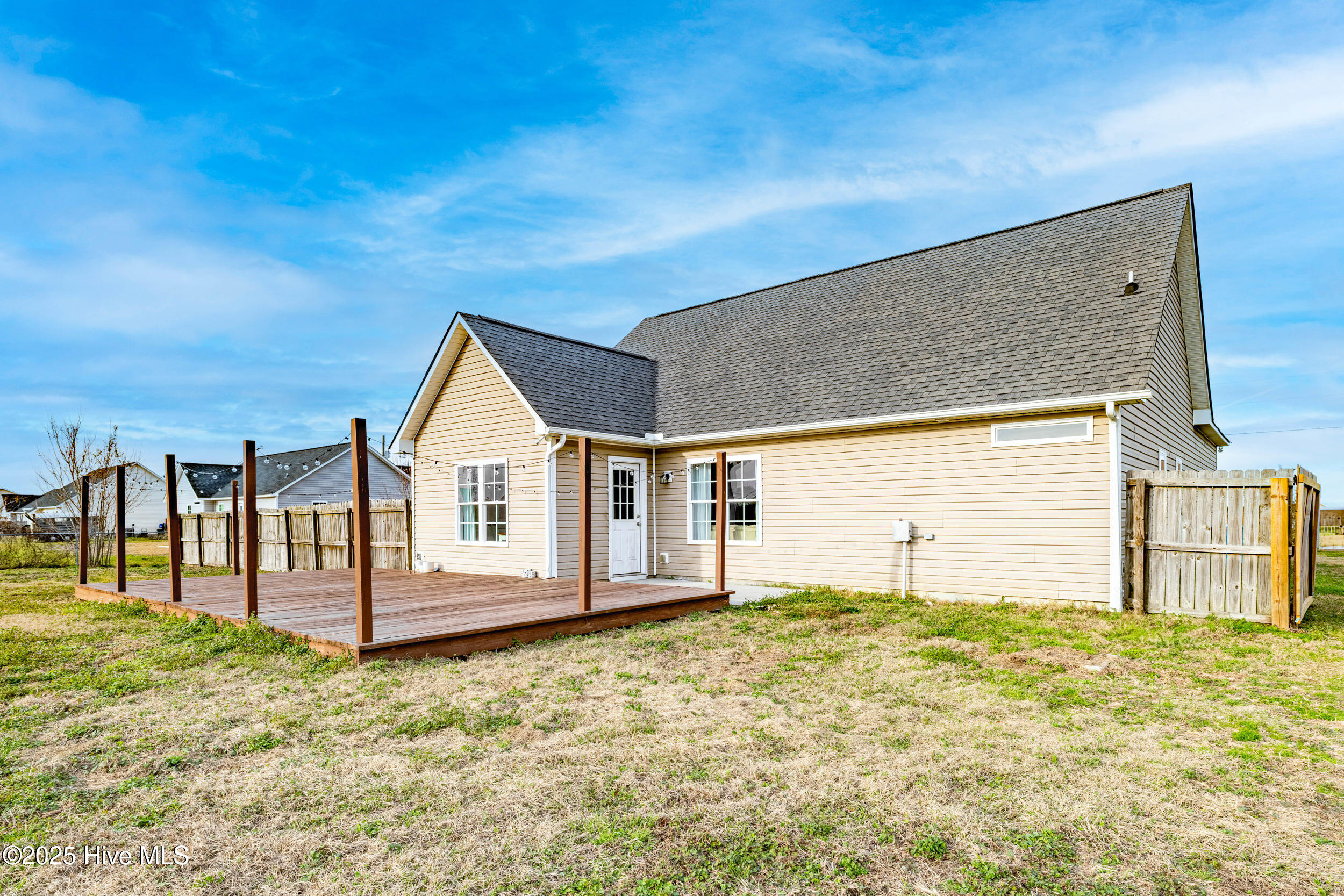 105 Cherry Ridge Court Property Photo 4