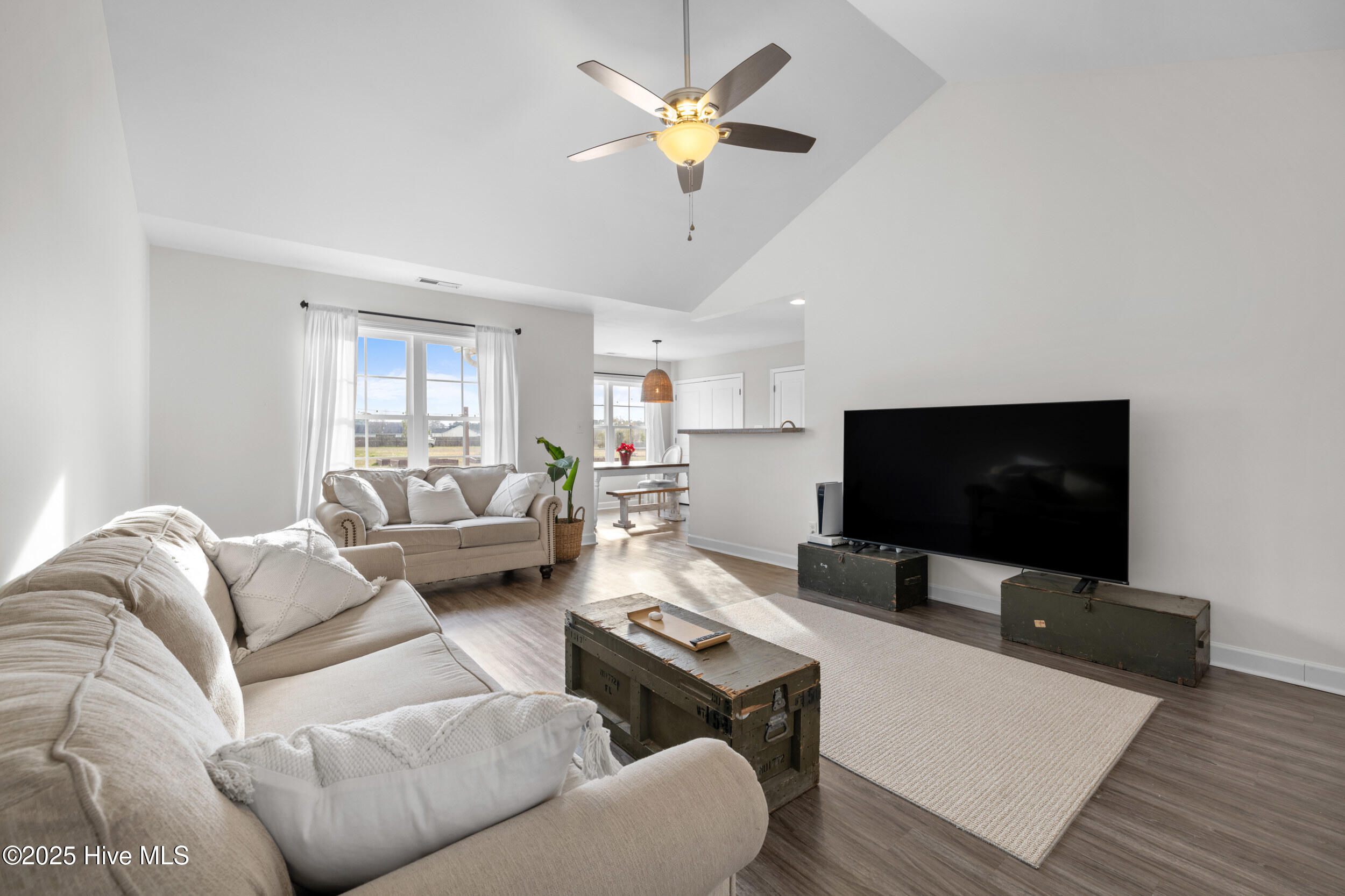105 Cherry Ridge Court Property Photo 7