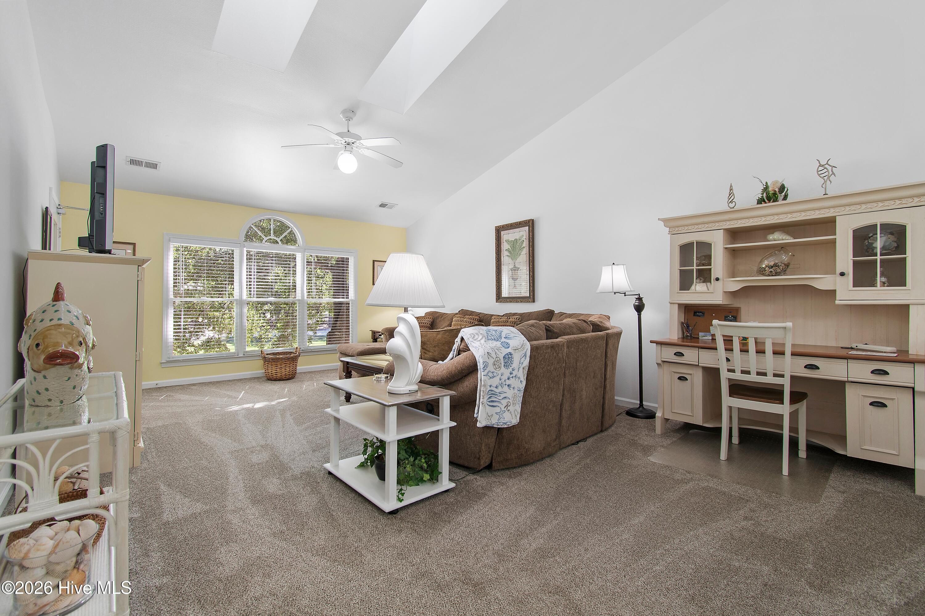 214 Kings Trail # B Property Photo 4