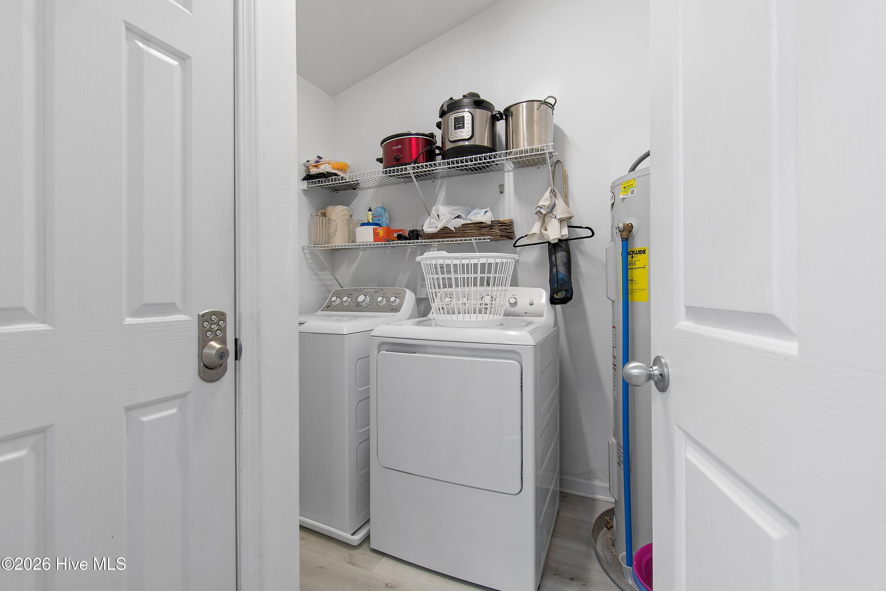 214 Kings Trail # B Property Photo 11