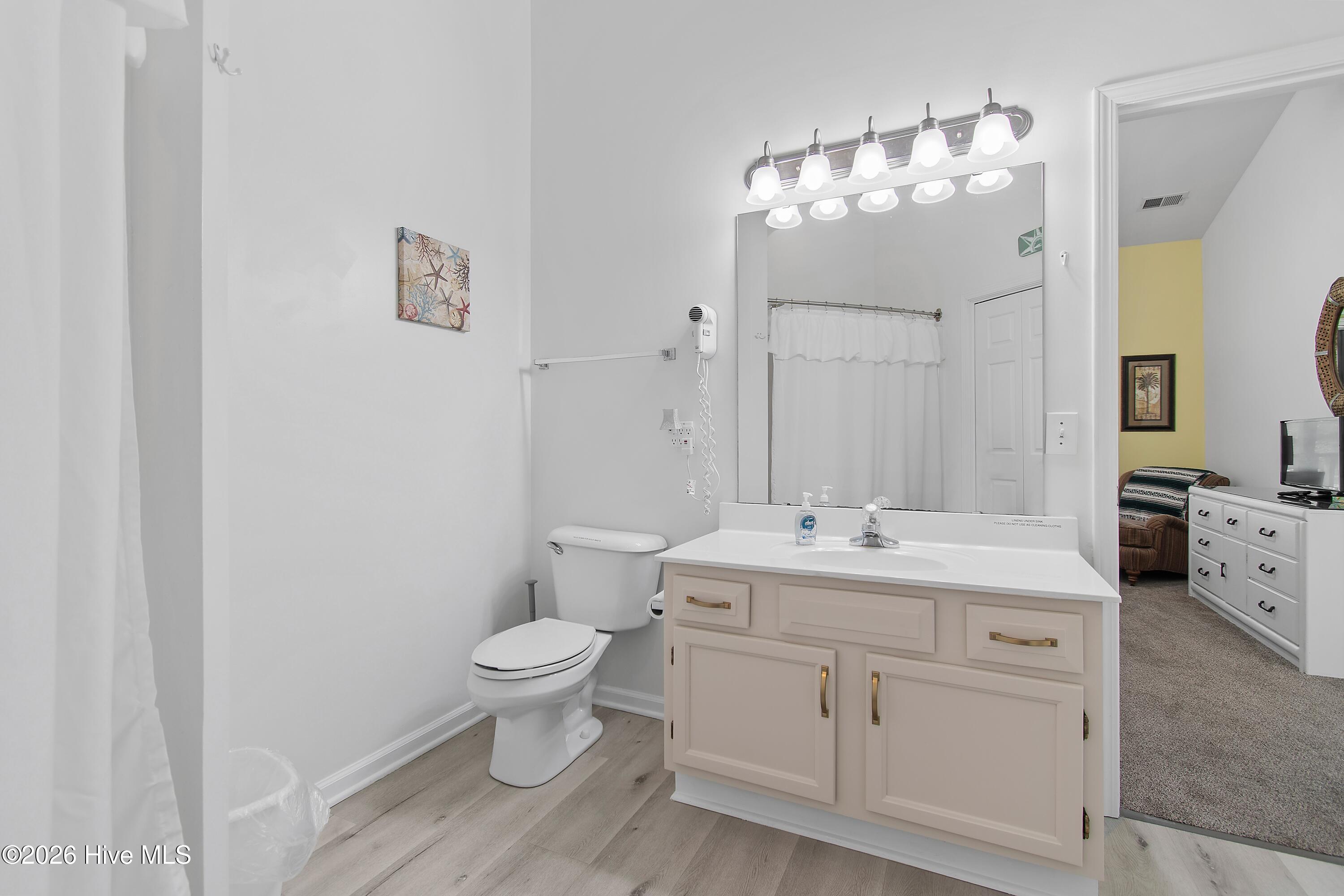 214 Kings Trail # B Property Photo 16