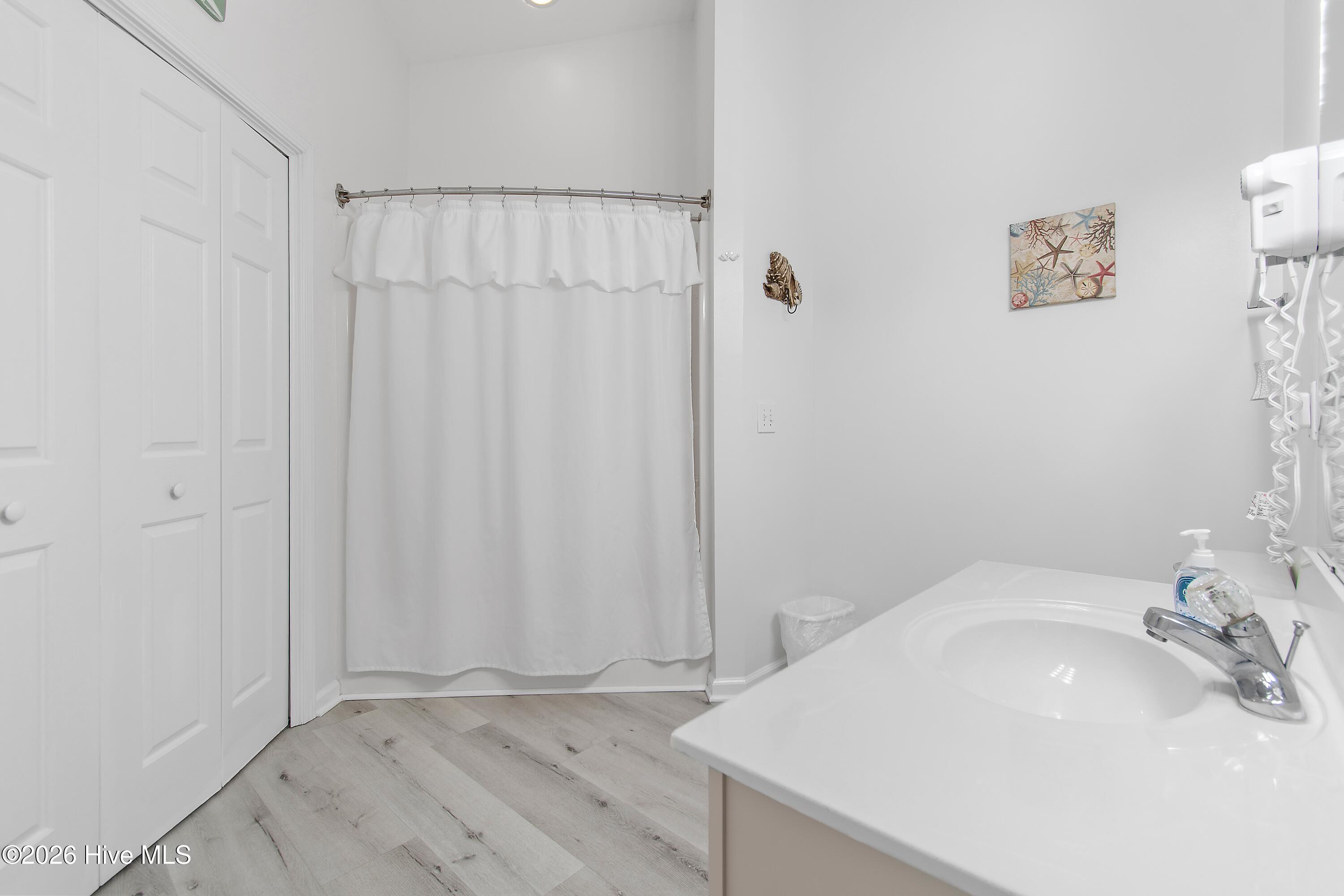 214 Kings Trail # B Property Photo 17