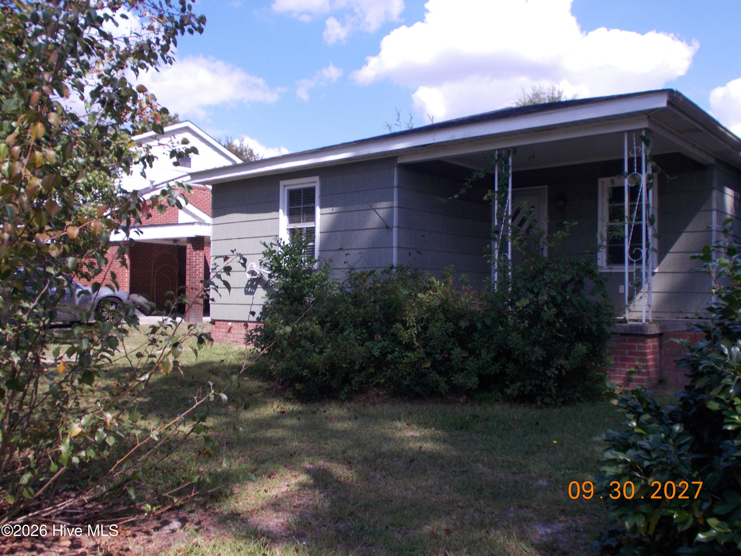805 Sycamore Avenue Property Photo 1