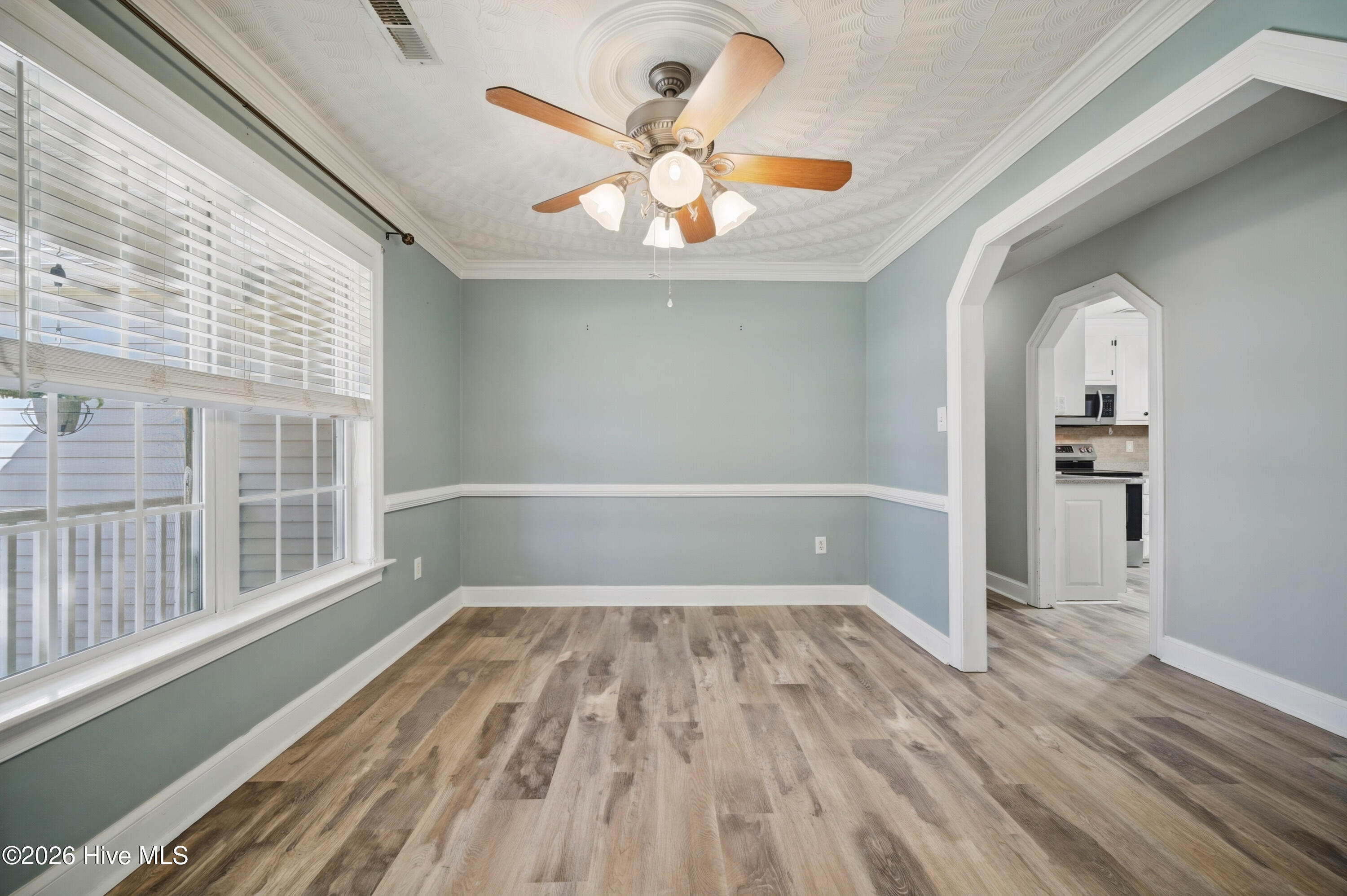 106 Elizabeth Circle Property Photo 4