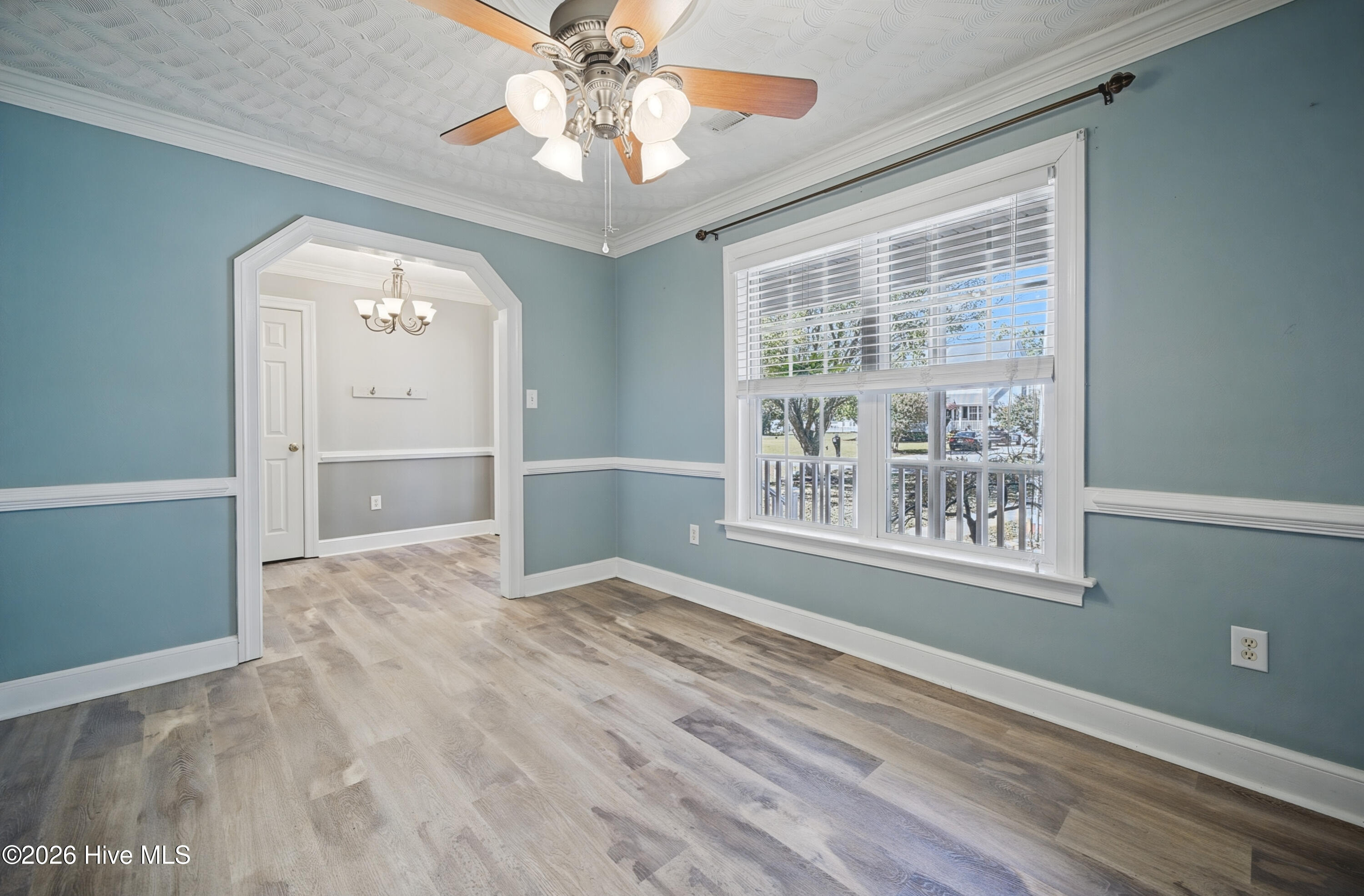 106 Elizabeth Circle Property Photo 5