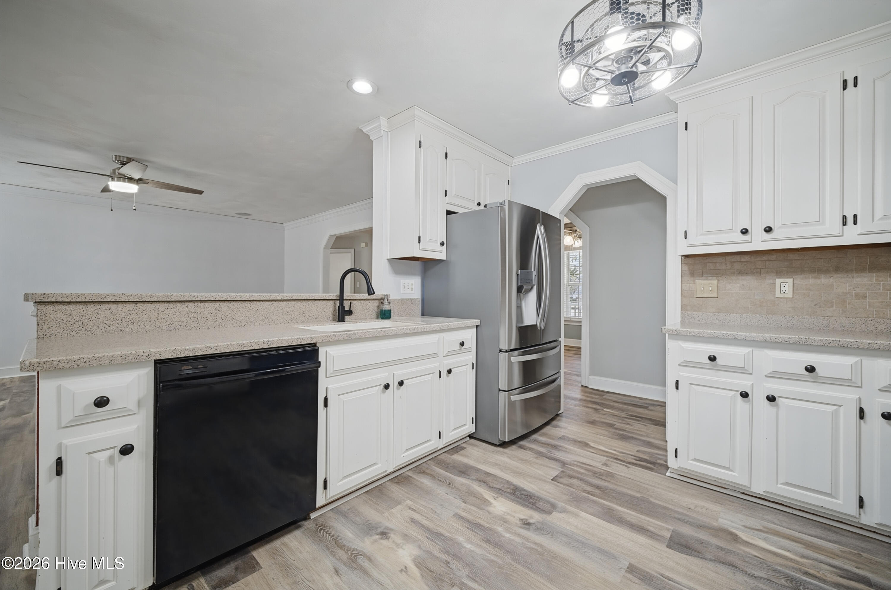 106 Elizabeth Circle Property Photo 10