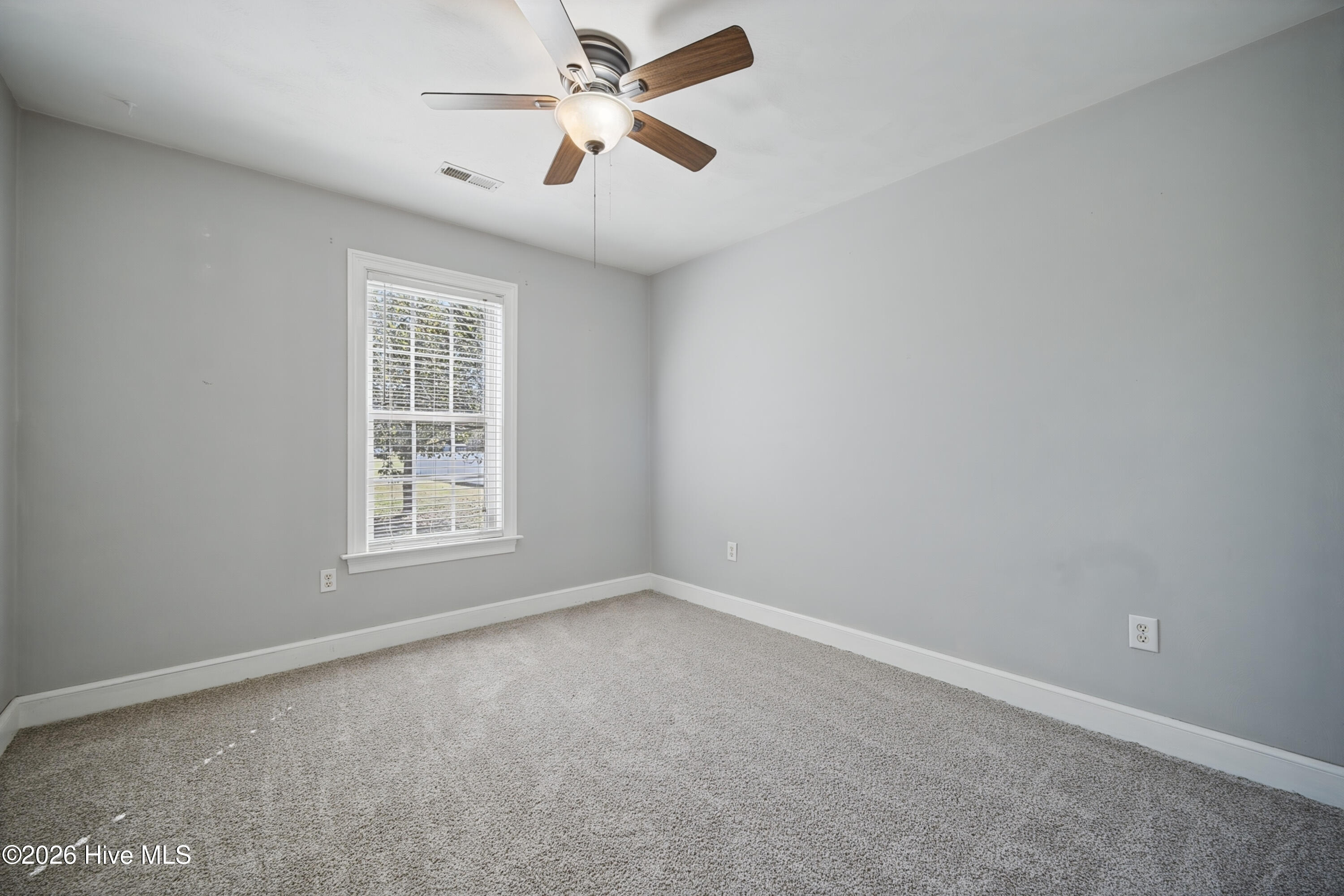 106 Elizabeth Circle Property Photo 16