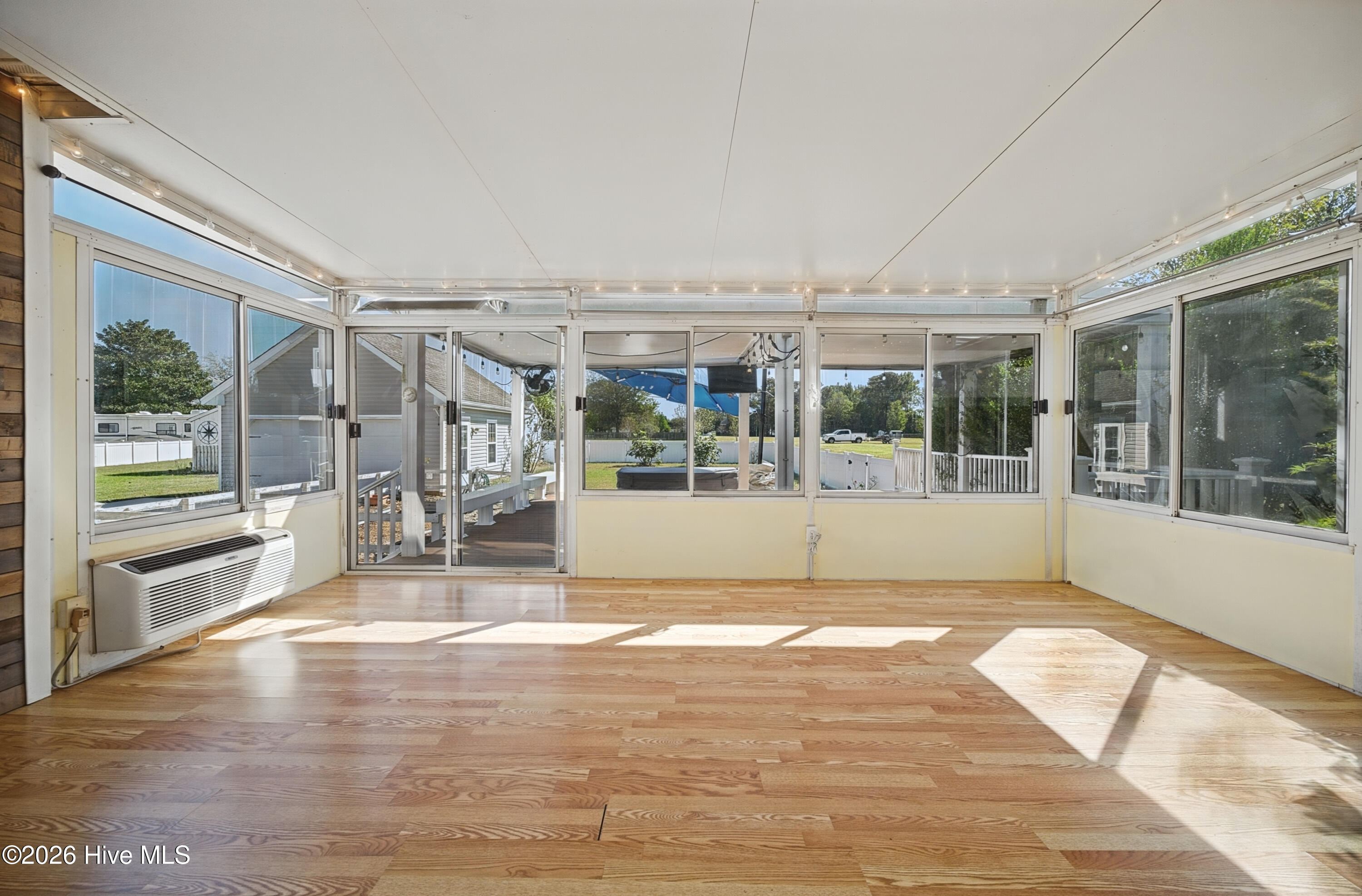 106 Elizabeth Circle Property Photo 31