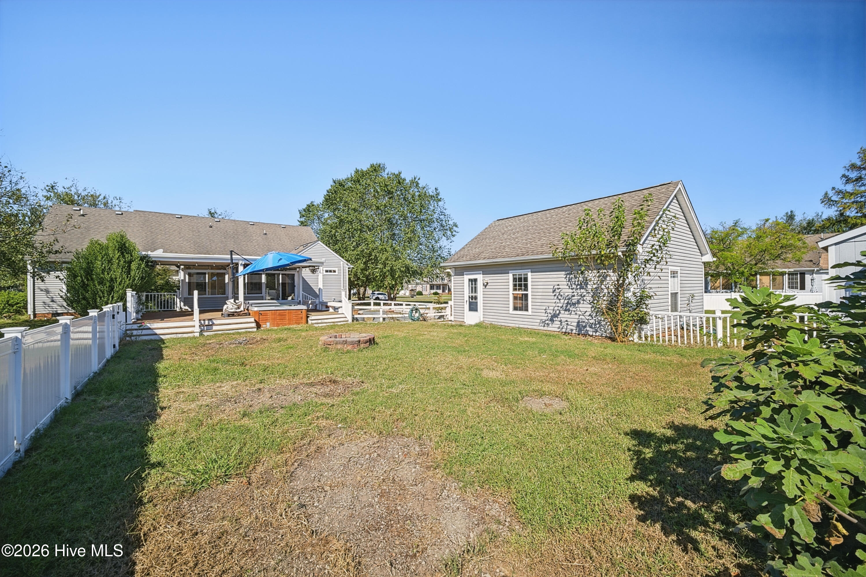 106 Elizabeth Circle Property Photo 38