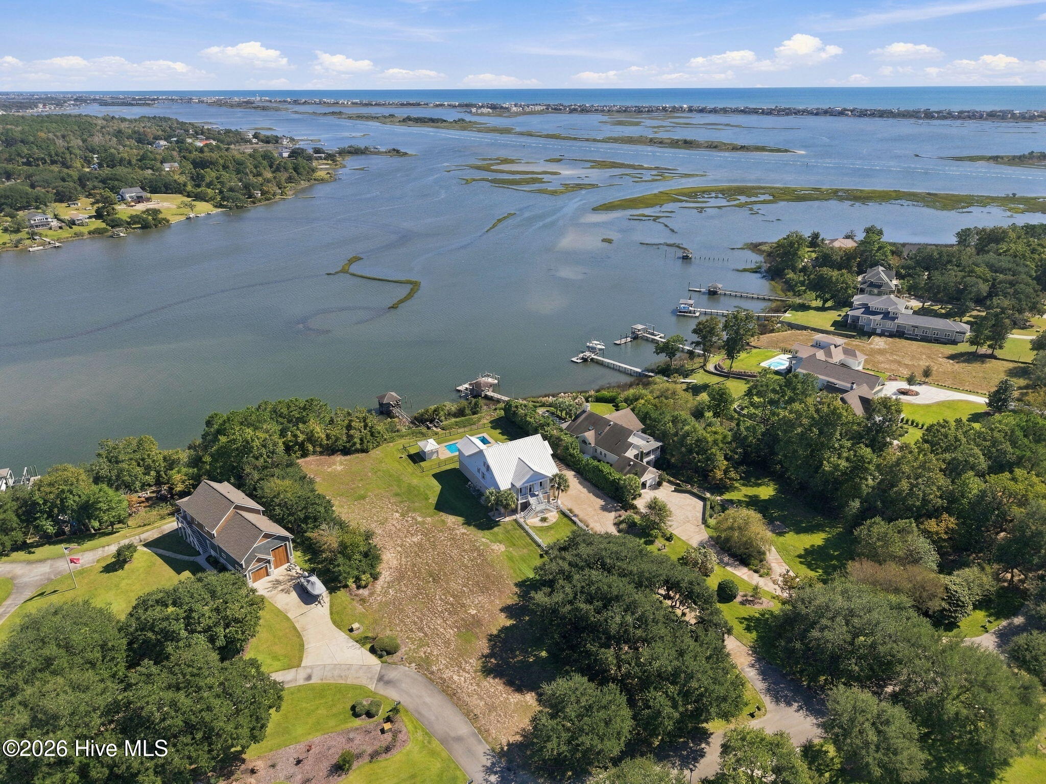 526 Ballast Point Road Property Photo 5