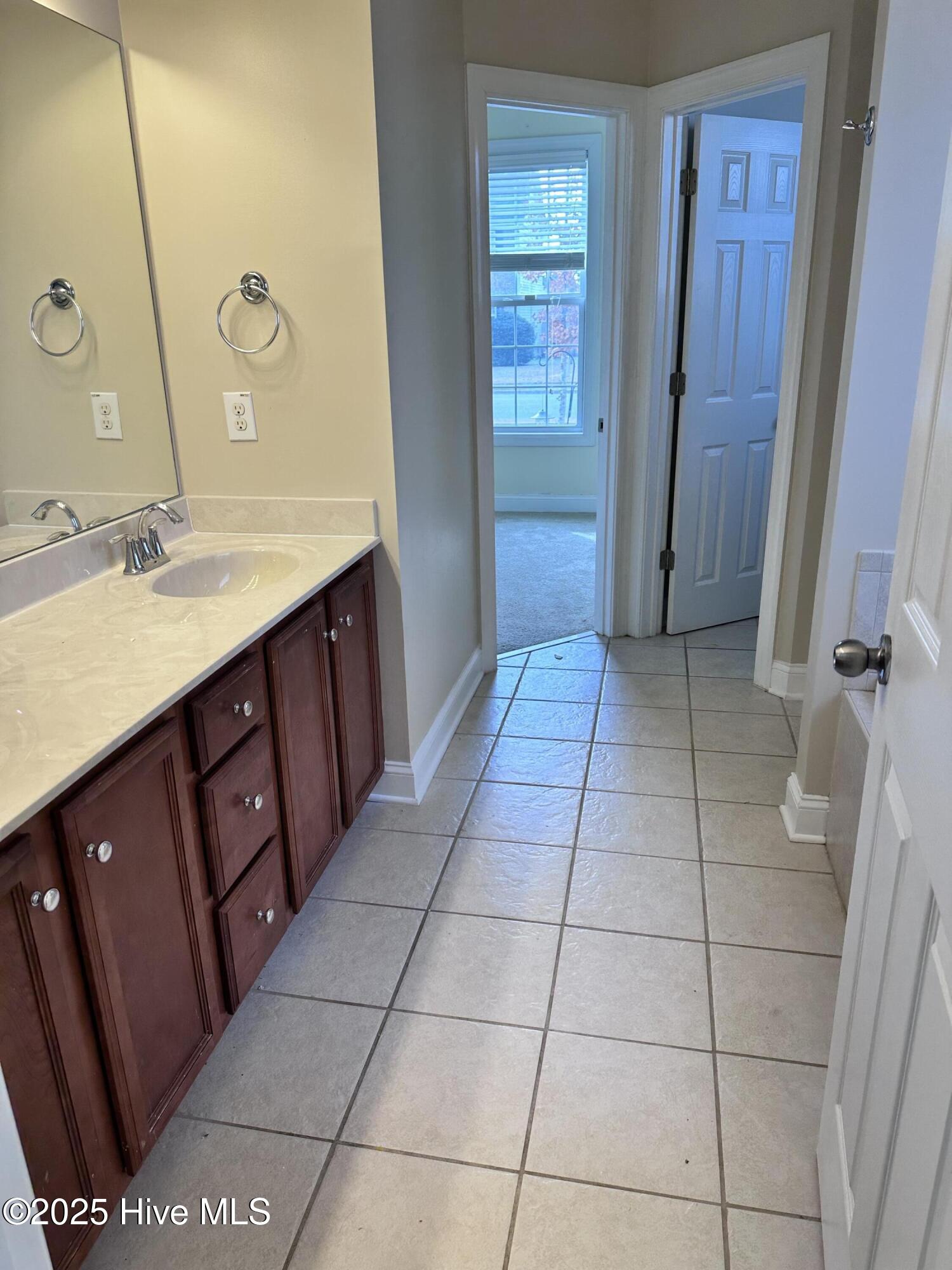 114 Hills Lorough Loop Property Photo 15