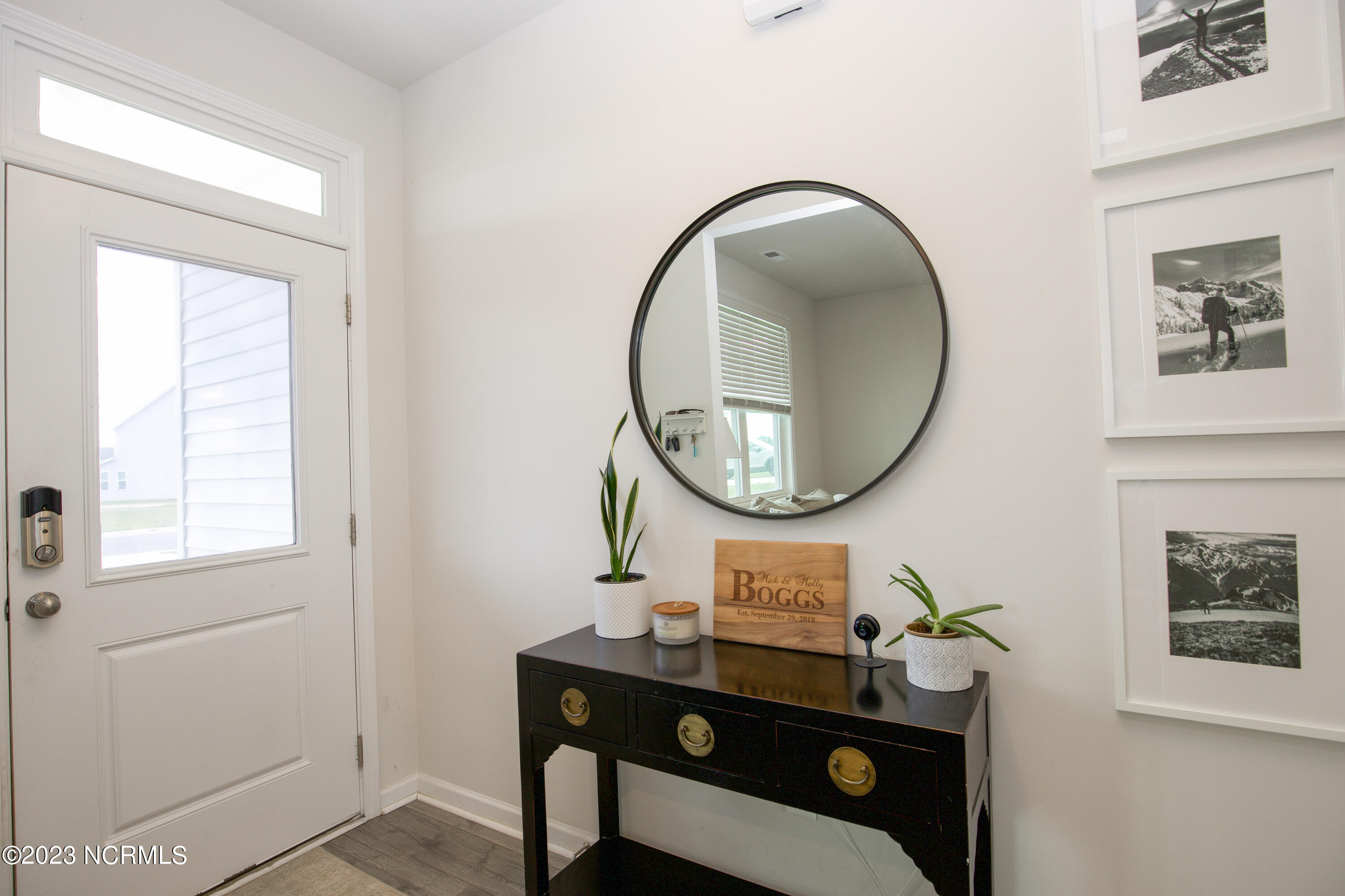 402 Summer Wind Way Property Photo 5