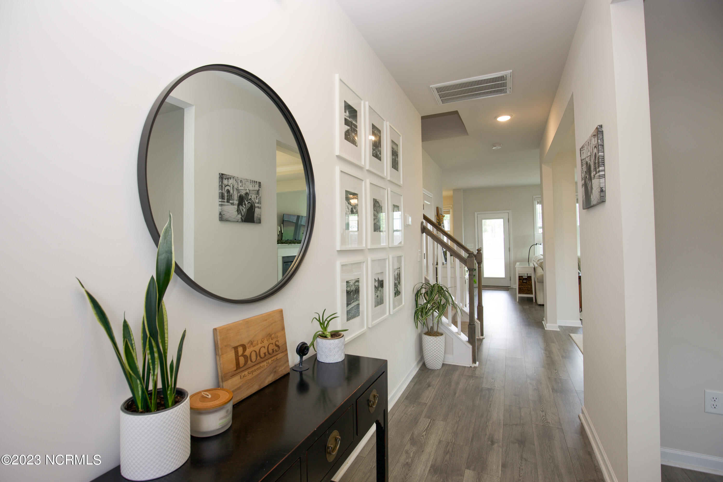 402 Summer Wind Way Property Photo 6