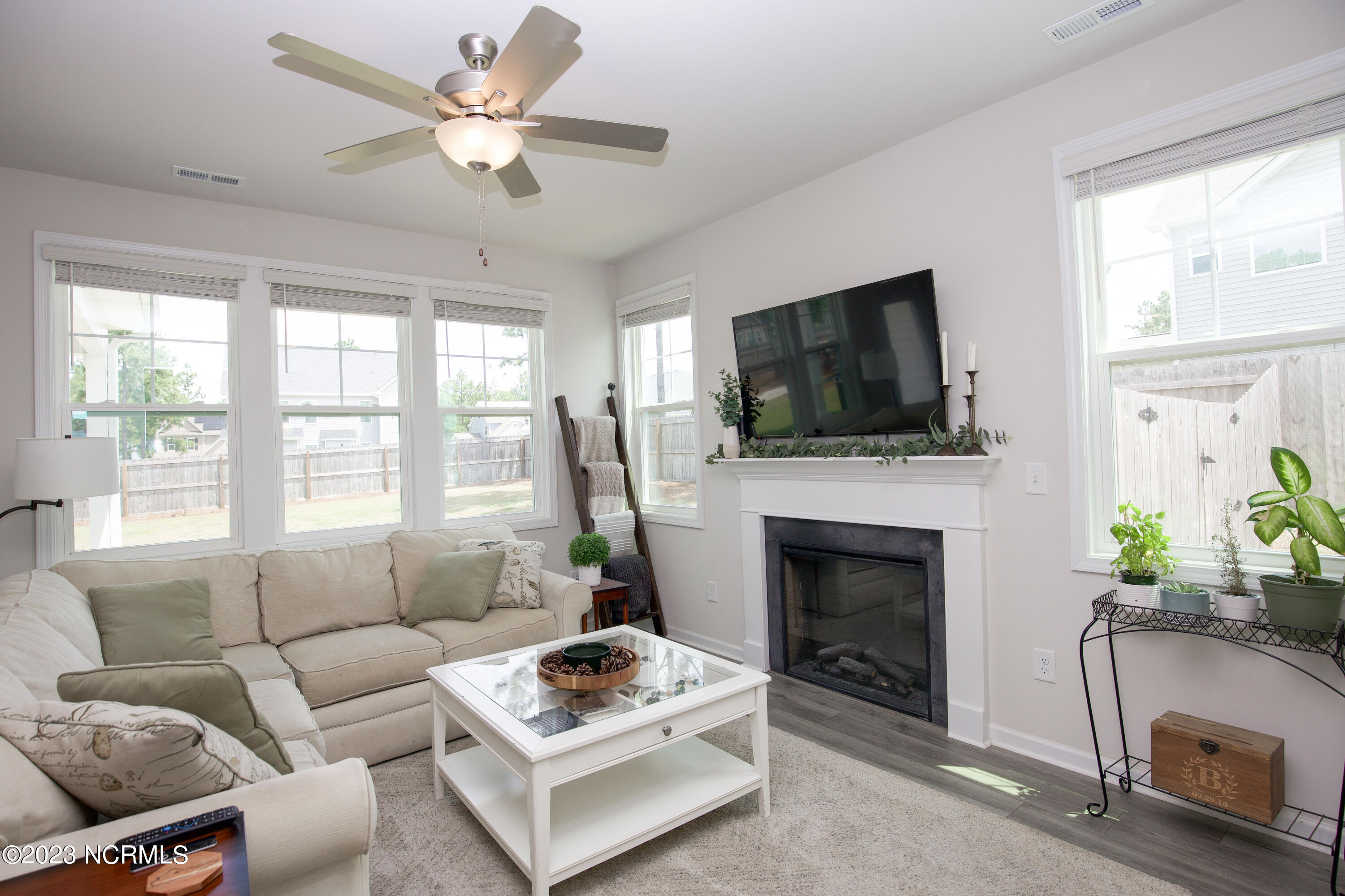 402 Summer Wind Way Property Photo 19