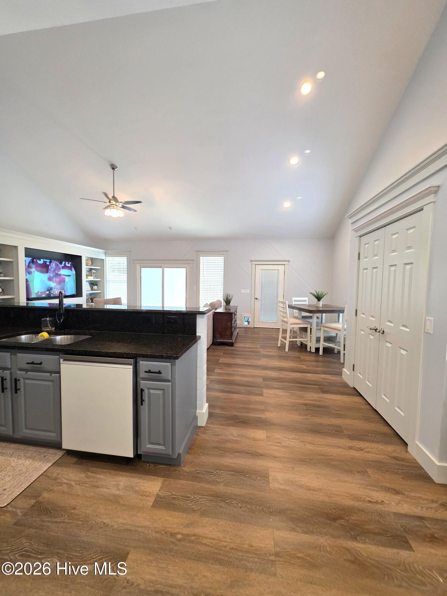 620 The Cape Boulevard Property Photo 15