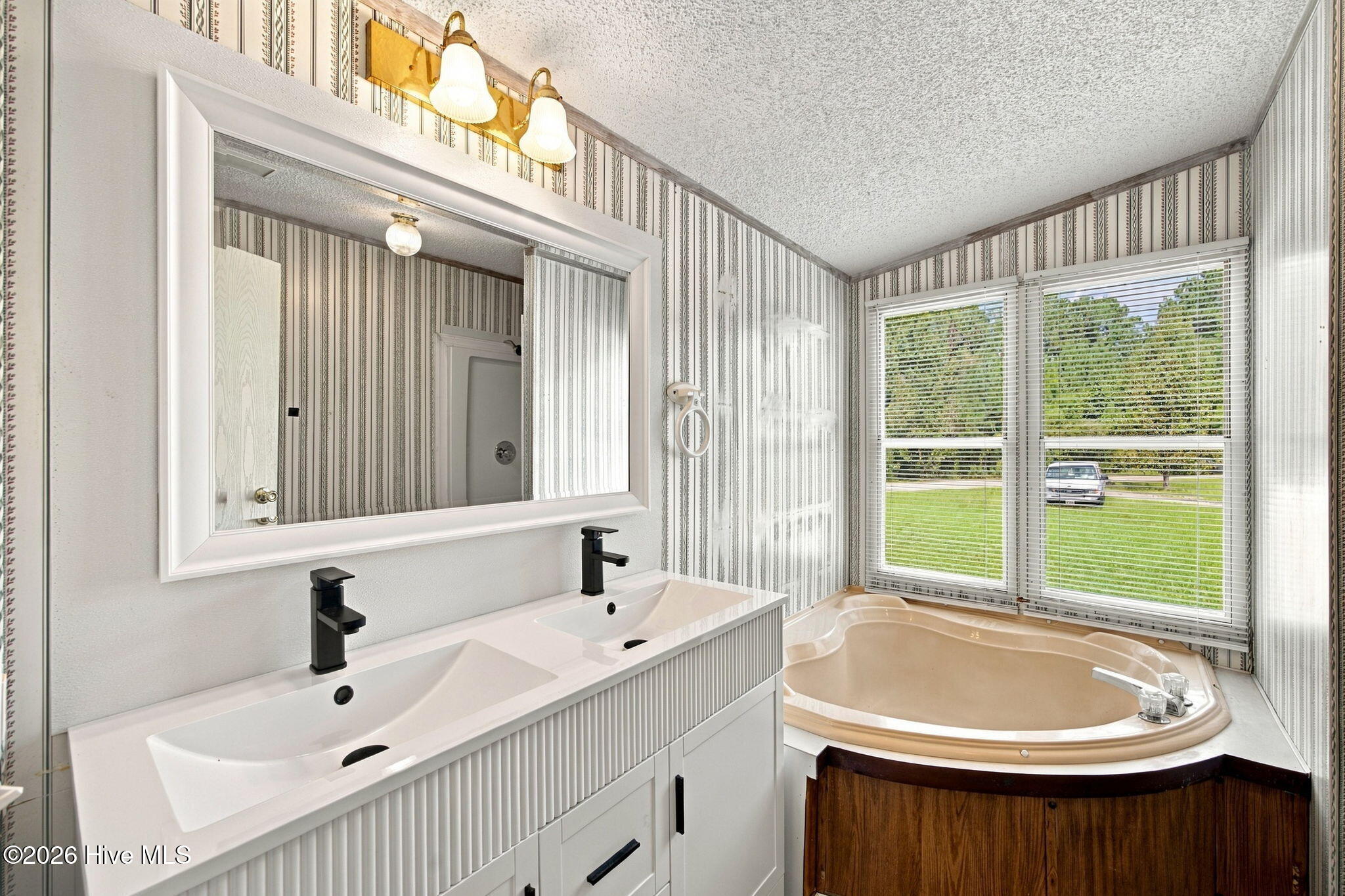 173 Bellhammon Forest Drive Property Photo 27