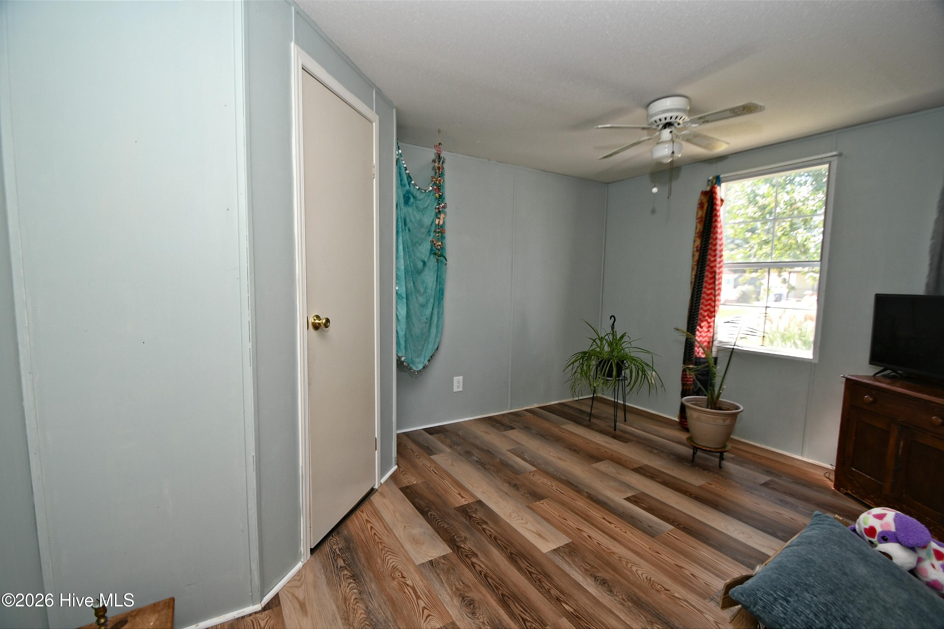 907 Palmer Drive Property Photo 8