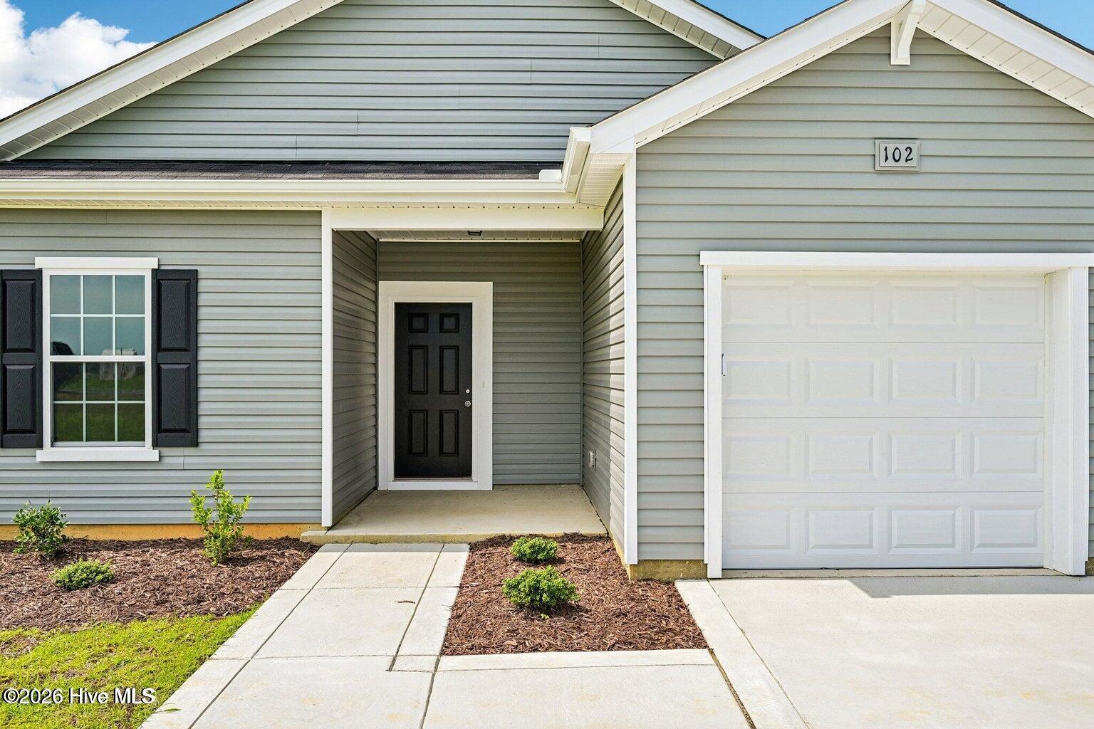 102 Hayes Drive Property Photo 3