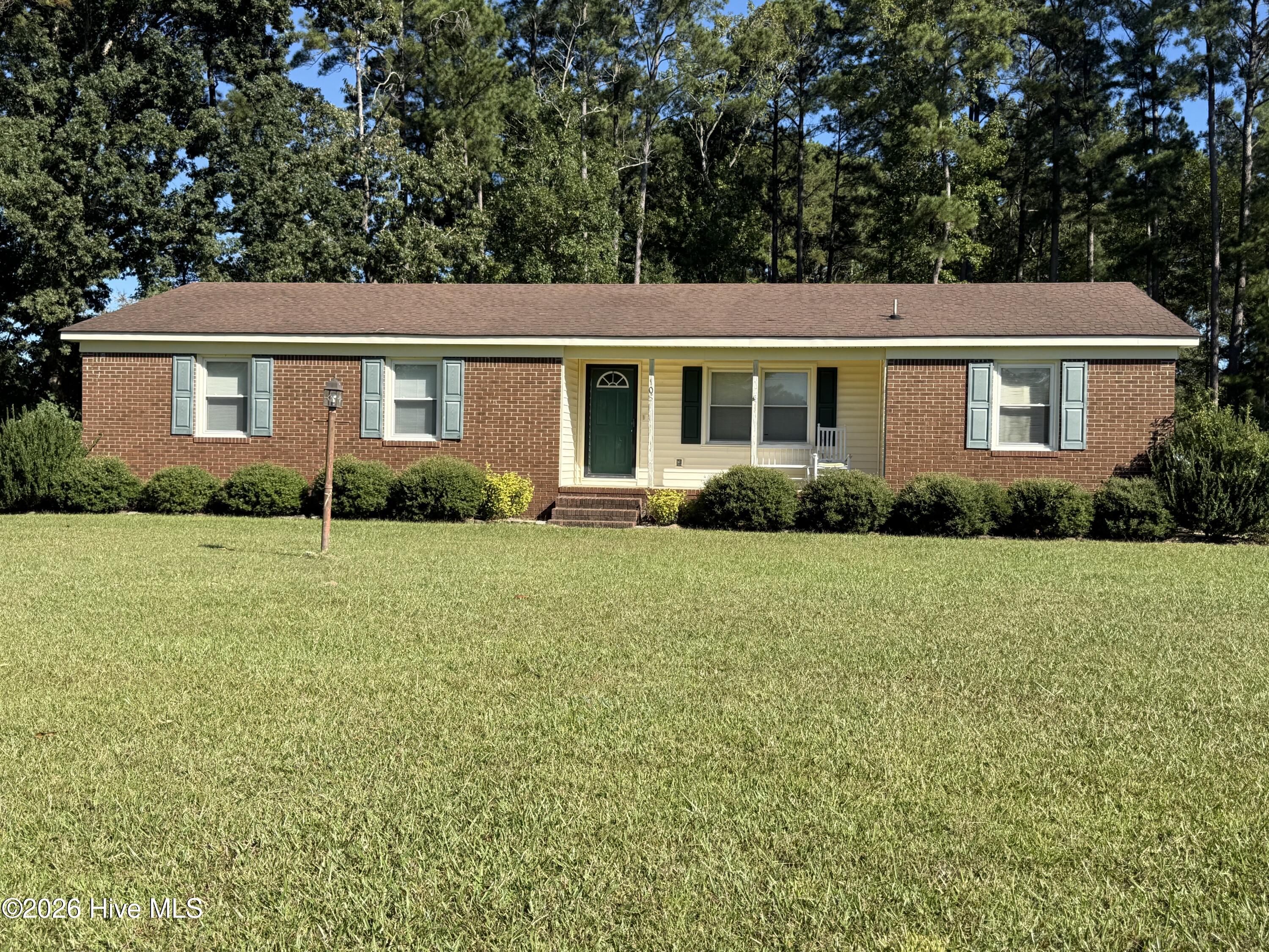 108 Abbey Lane Property Photo 1