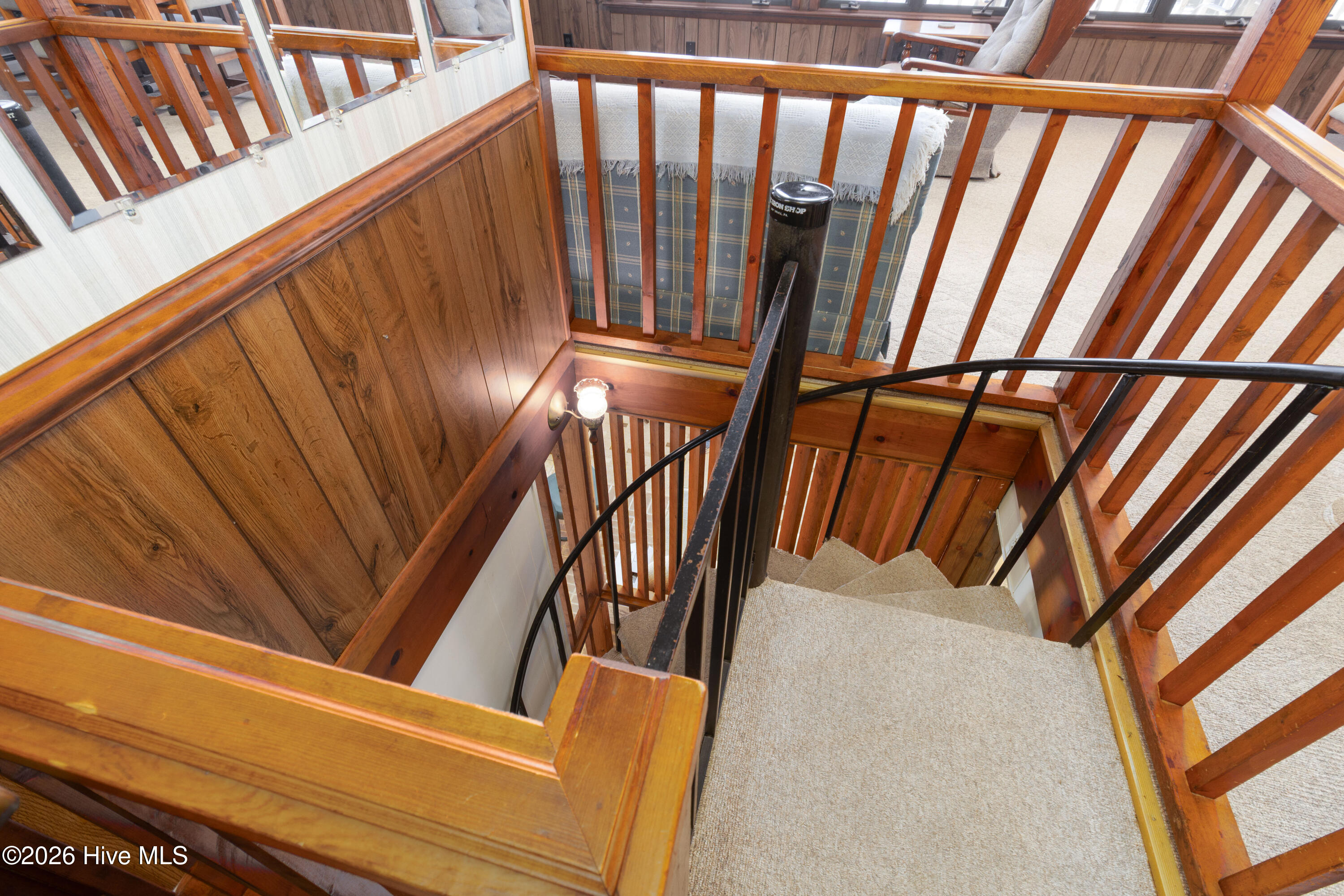 528 Surfside Drive Property Photo 14