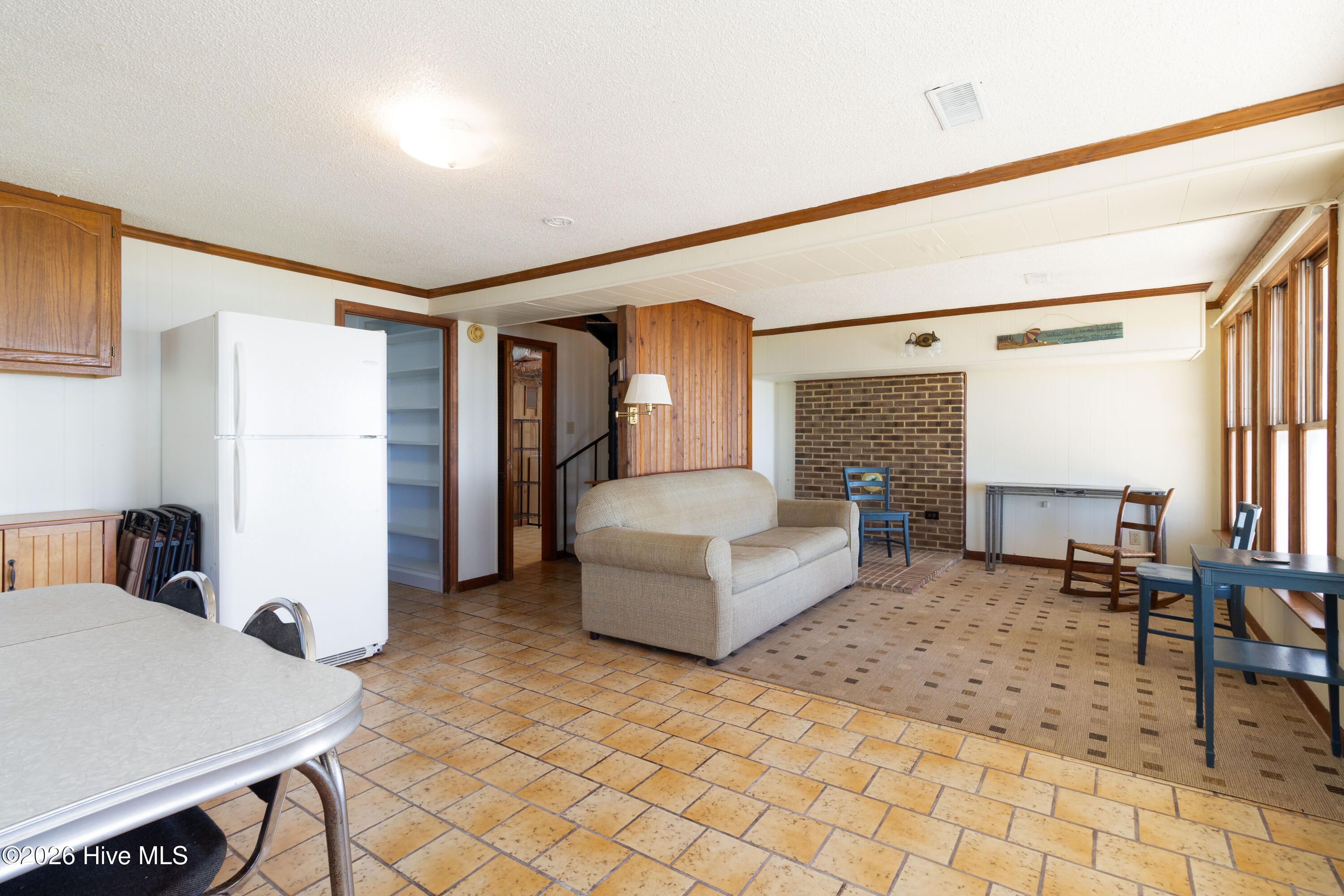 528 Surfside Drive Property Photo 16
