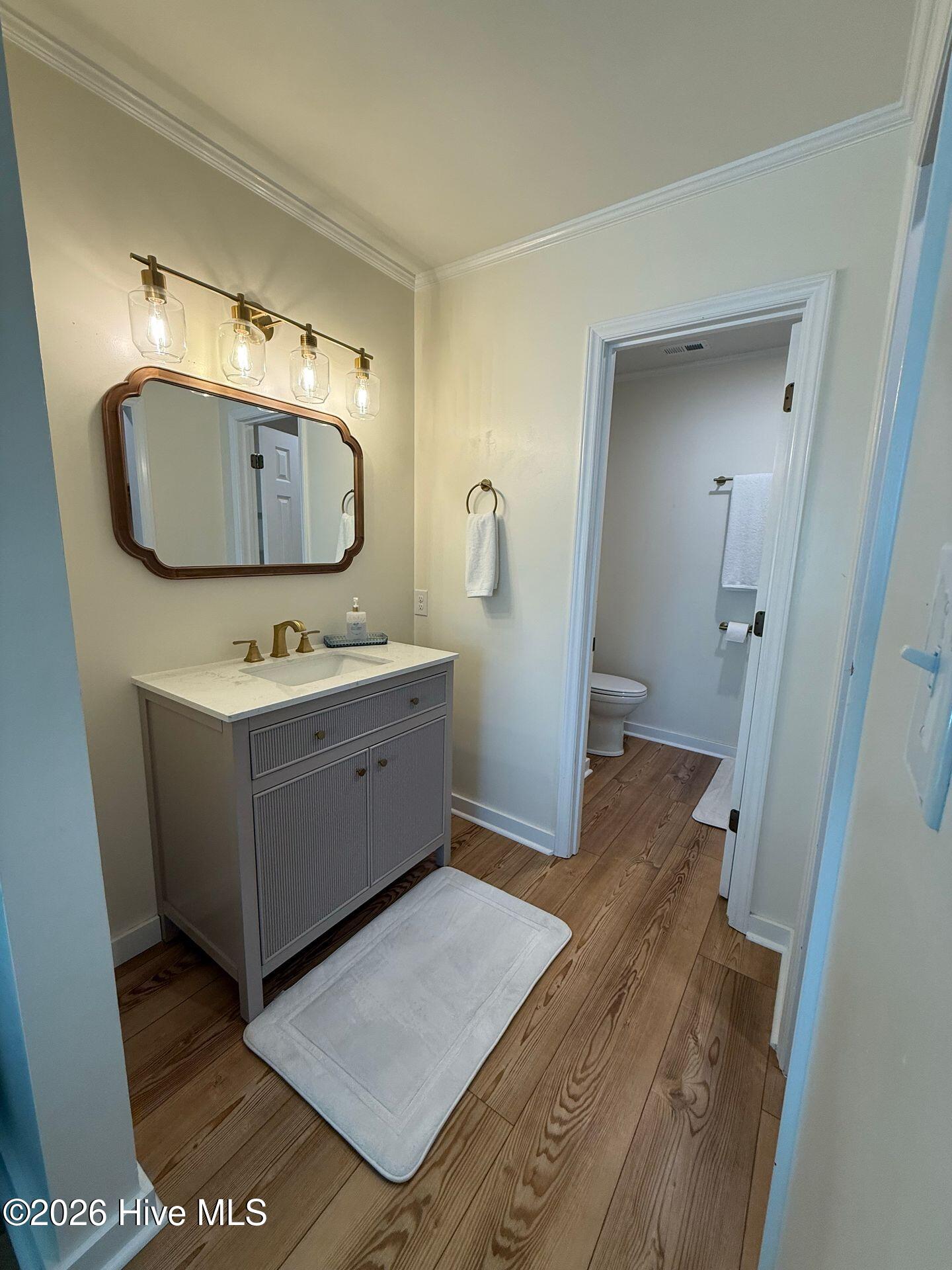 200 Lakeside Drive Property Photo 7