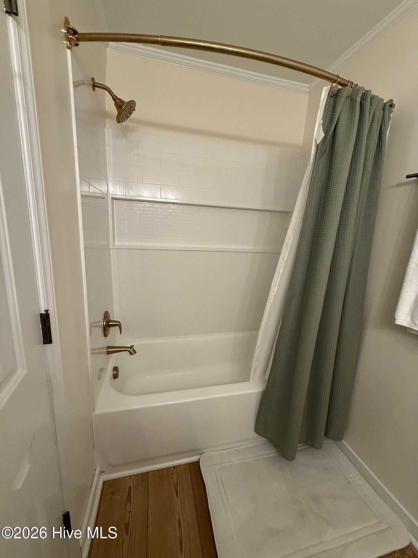 200 Lakeside Drive Property Photo 12
