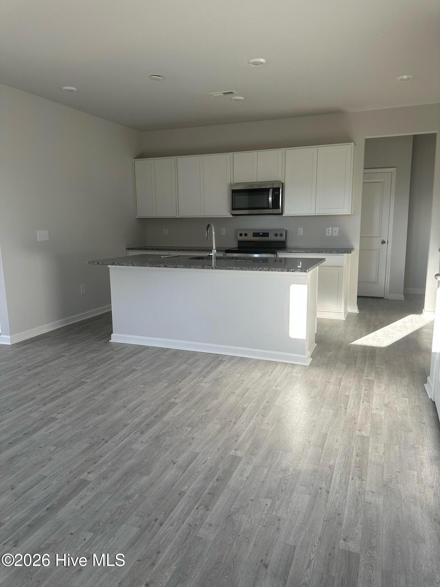 109 Hallwood Drive Property Photo 4