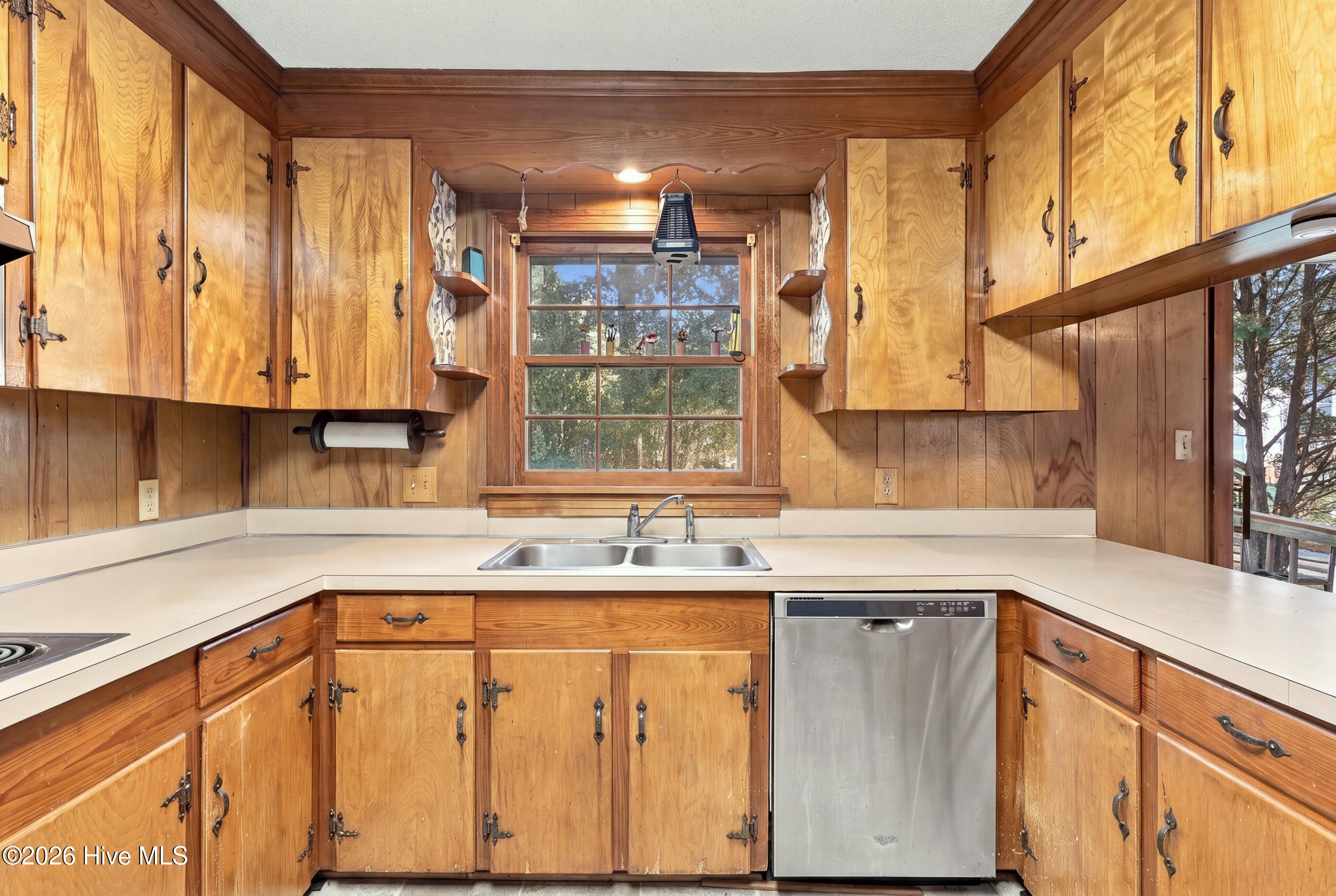 106 Weaver Drive Property Photo 15