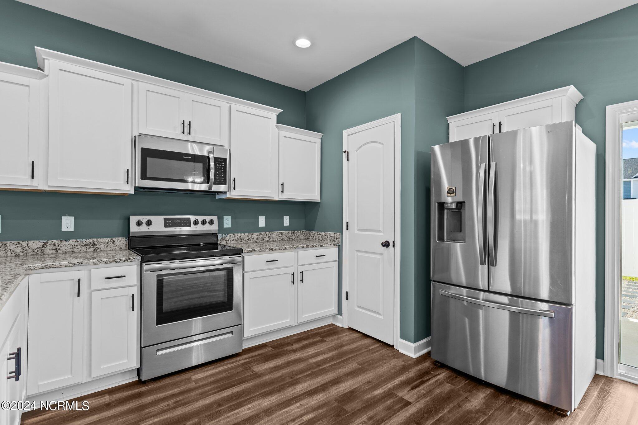 21 Catalina Circle Property Photo 3