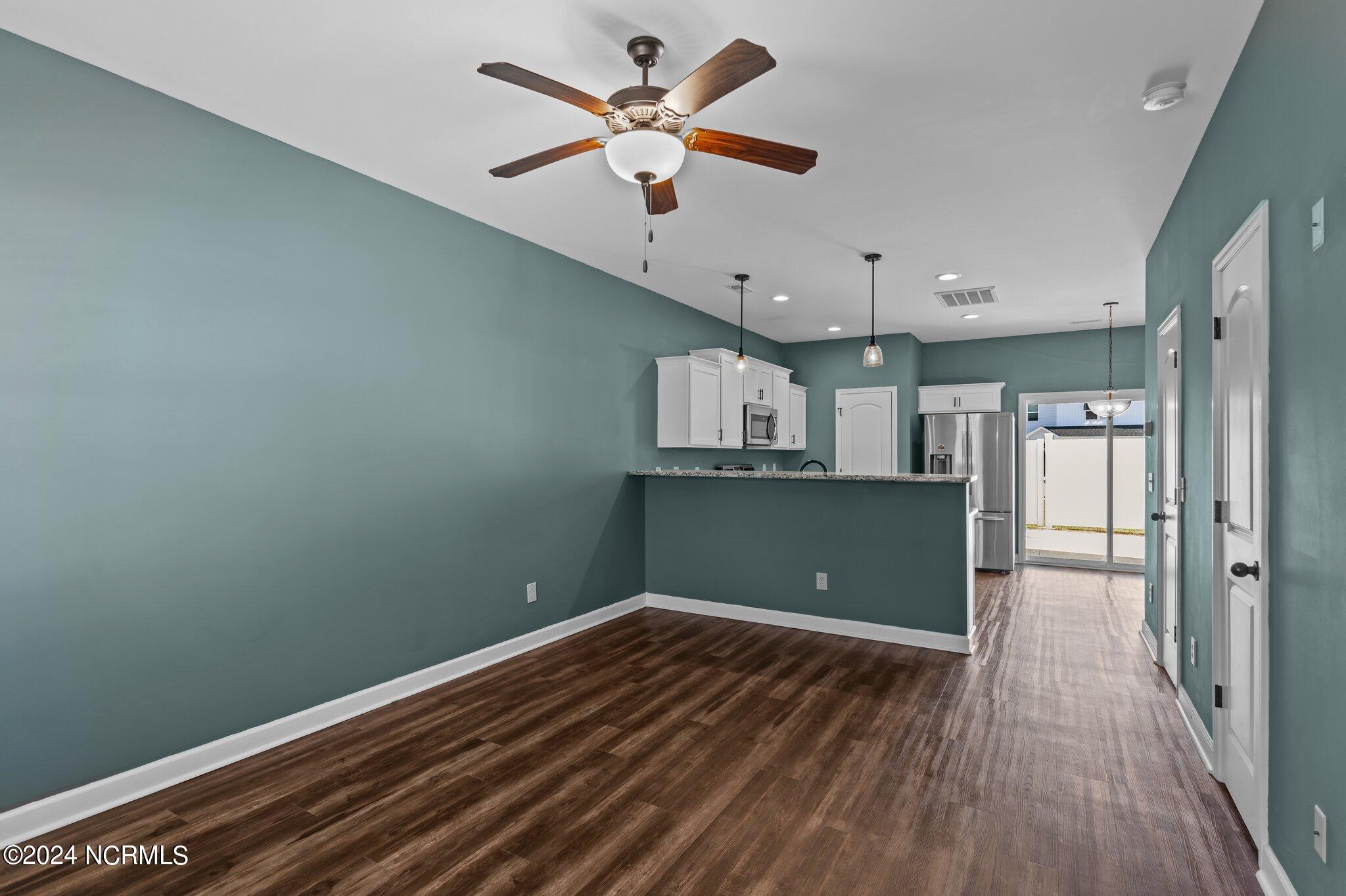 21 Catalina Circle Property Photo 8