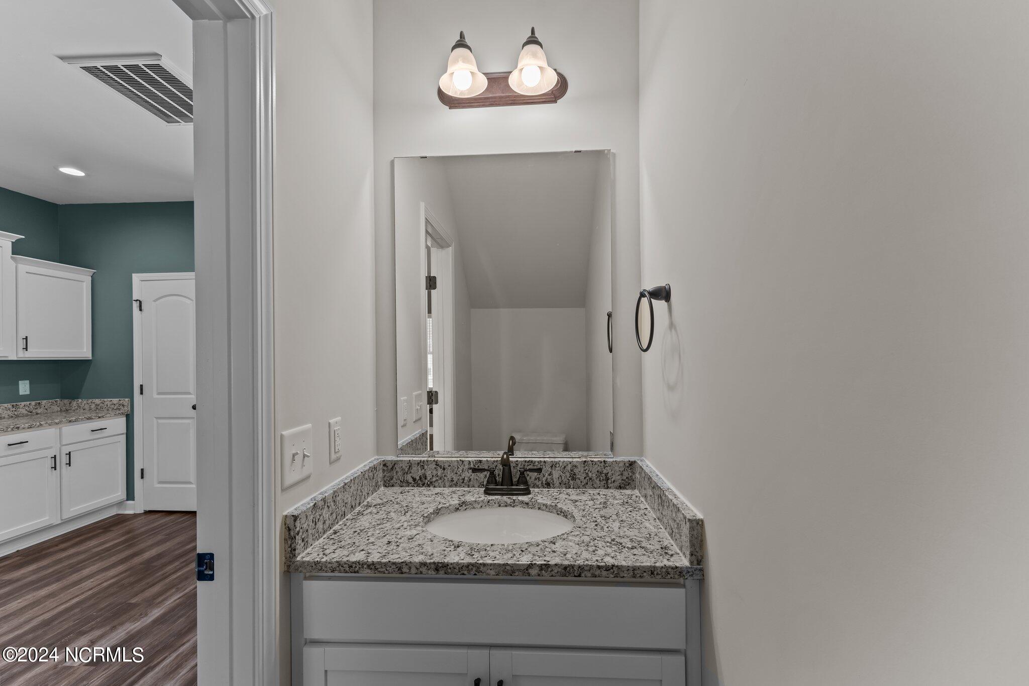 21 Catalina Circle Property Photo 14