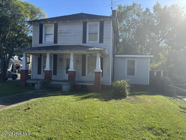 916 Green Street E Property Photo 1