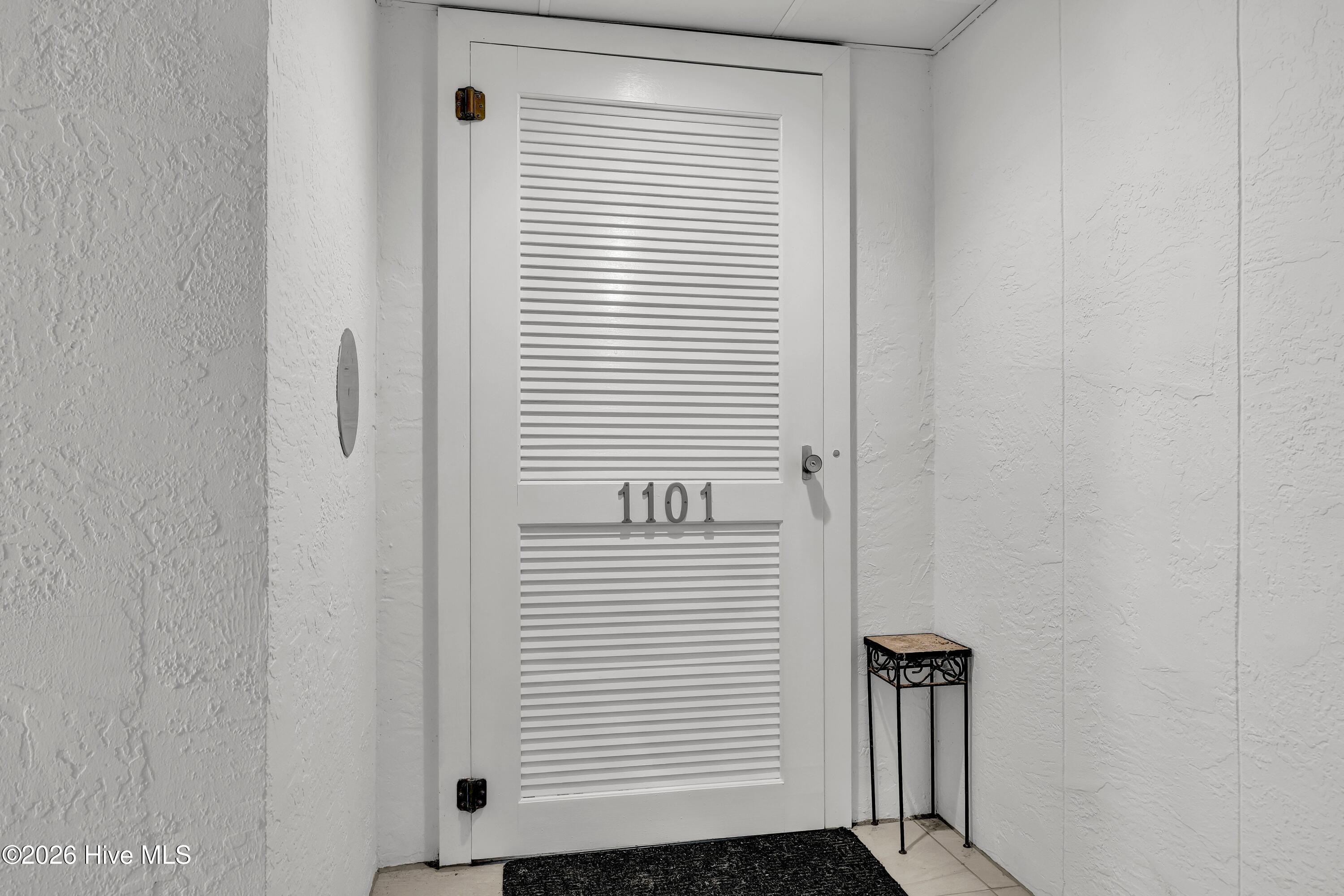 322 Causeway Drive 1101 Property Photo 4
