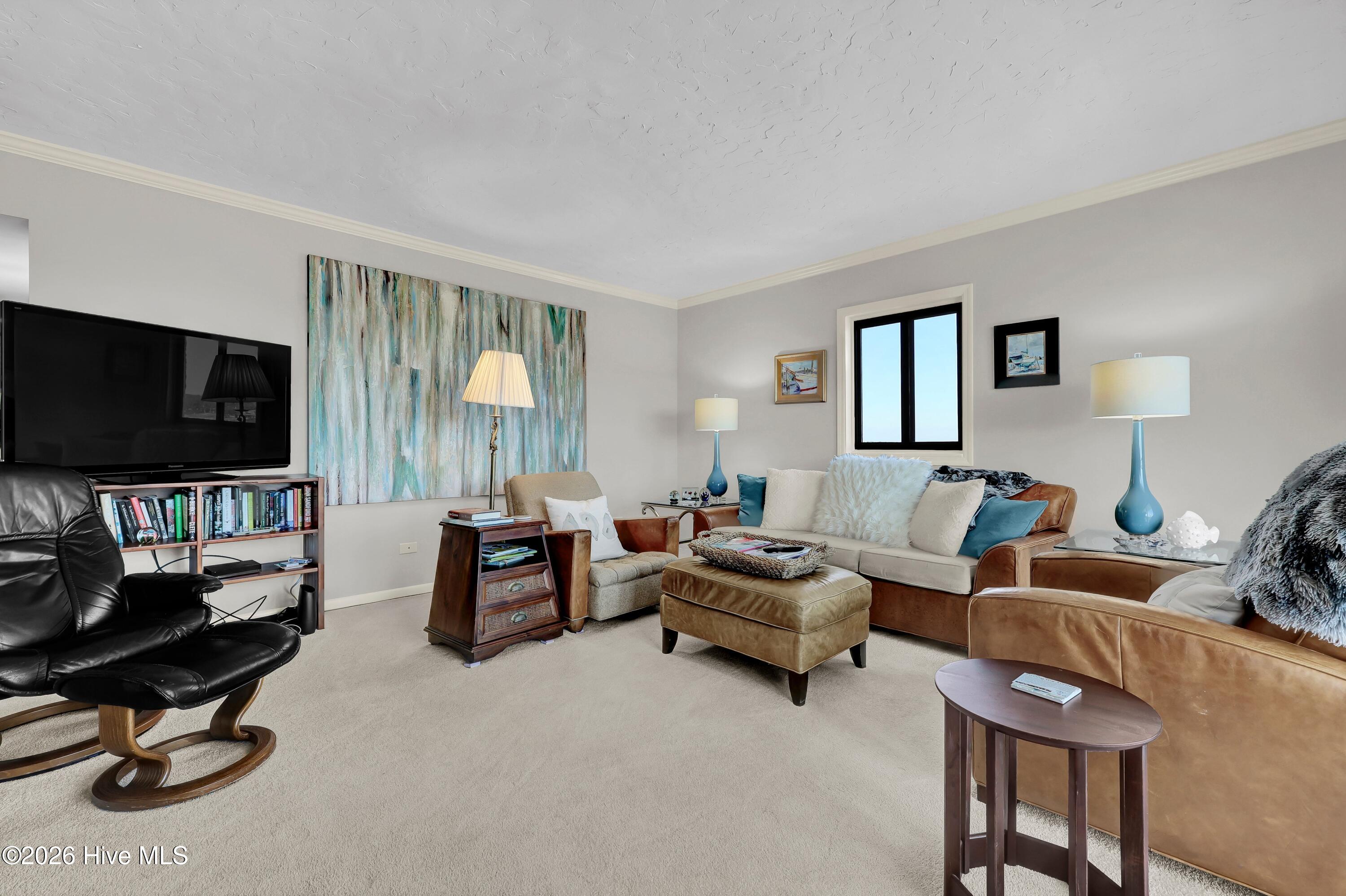 322 Causeway Drive 1101 Property Photo 7