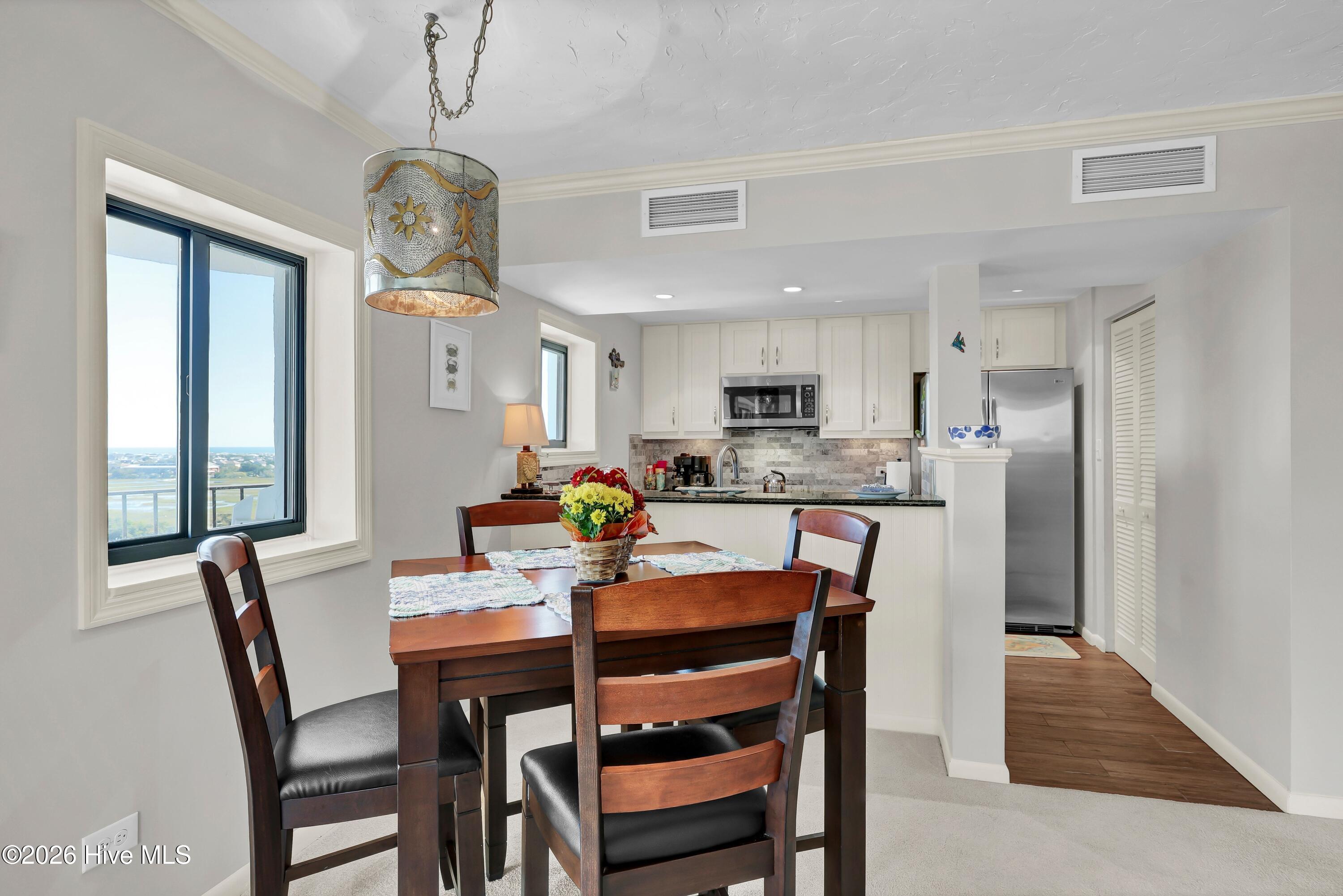 322 Causeway Drive 1101 Property Photo 10