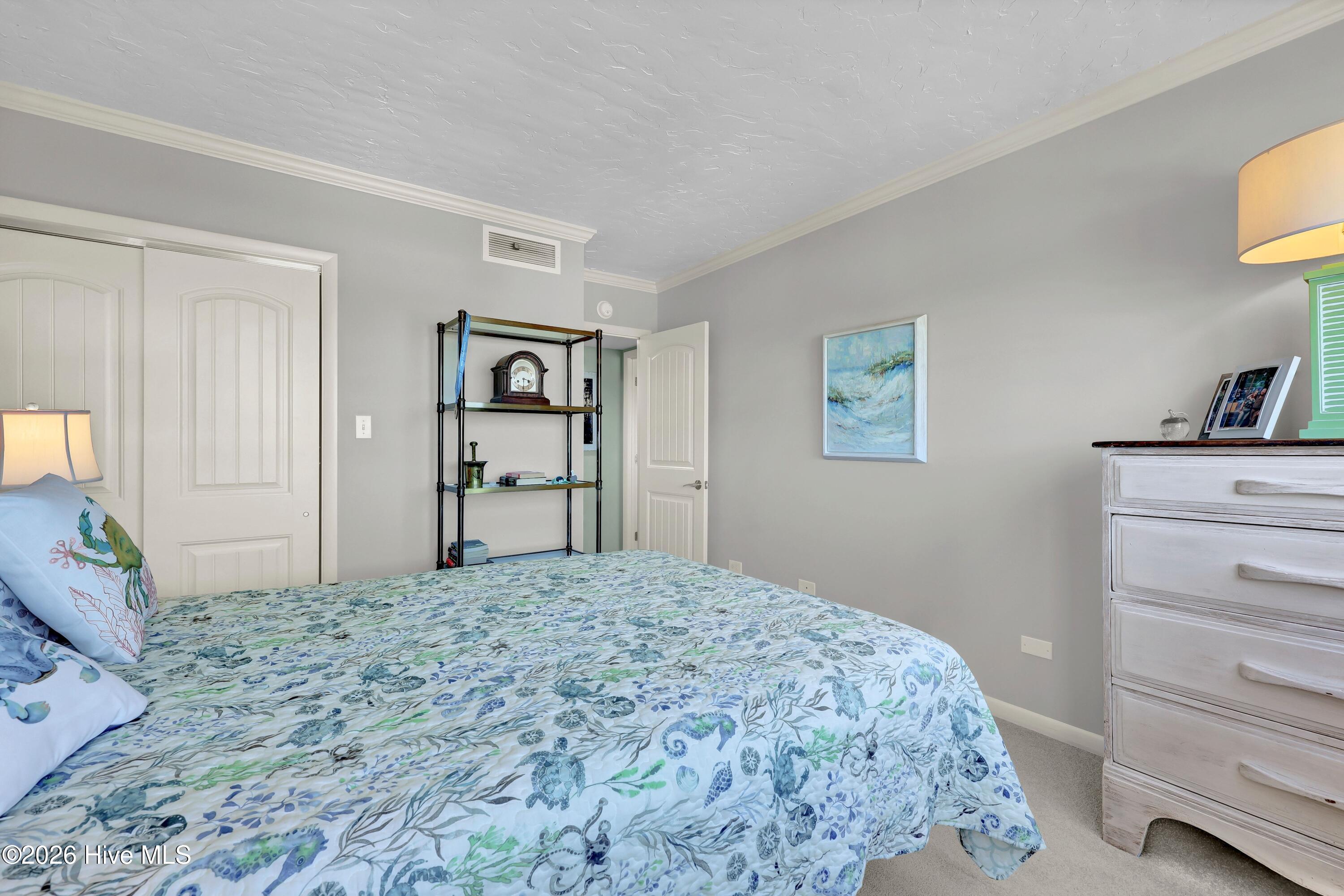 322 Causeway Drive 1101 Property Photo 16