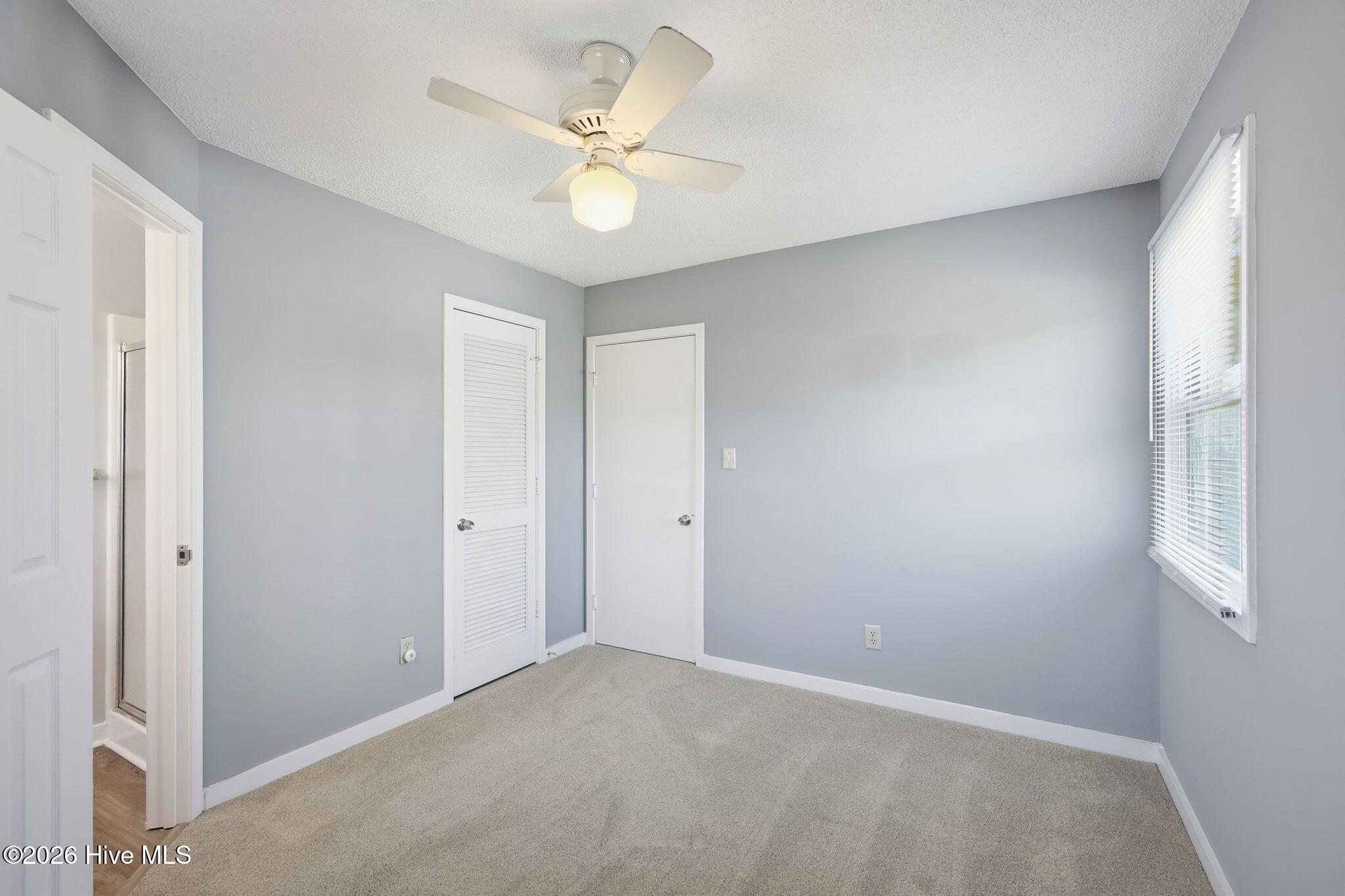 8710 Ocean View Drive W Property Photo 28