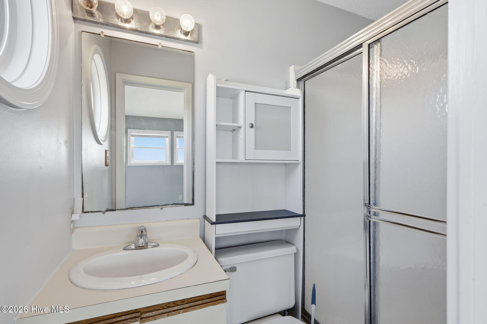 8710 Ocean View Drive W Property Photo 45