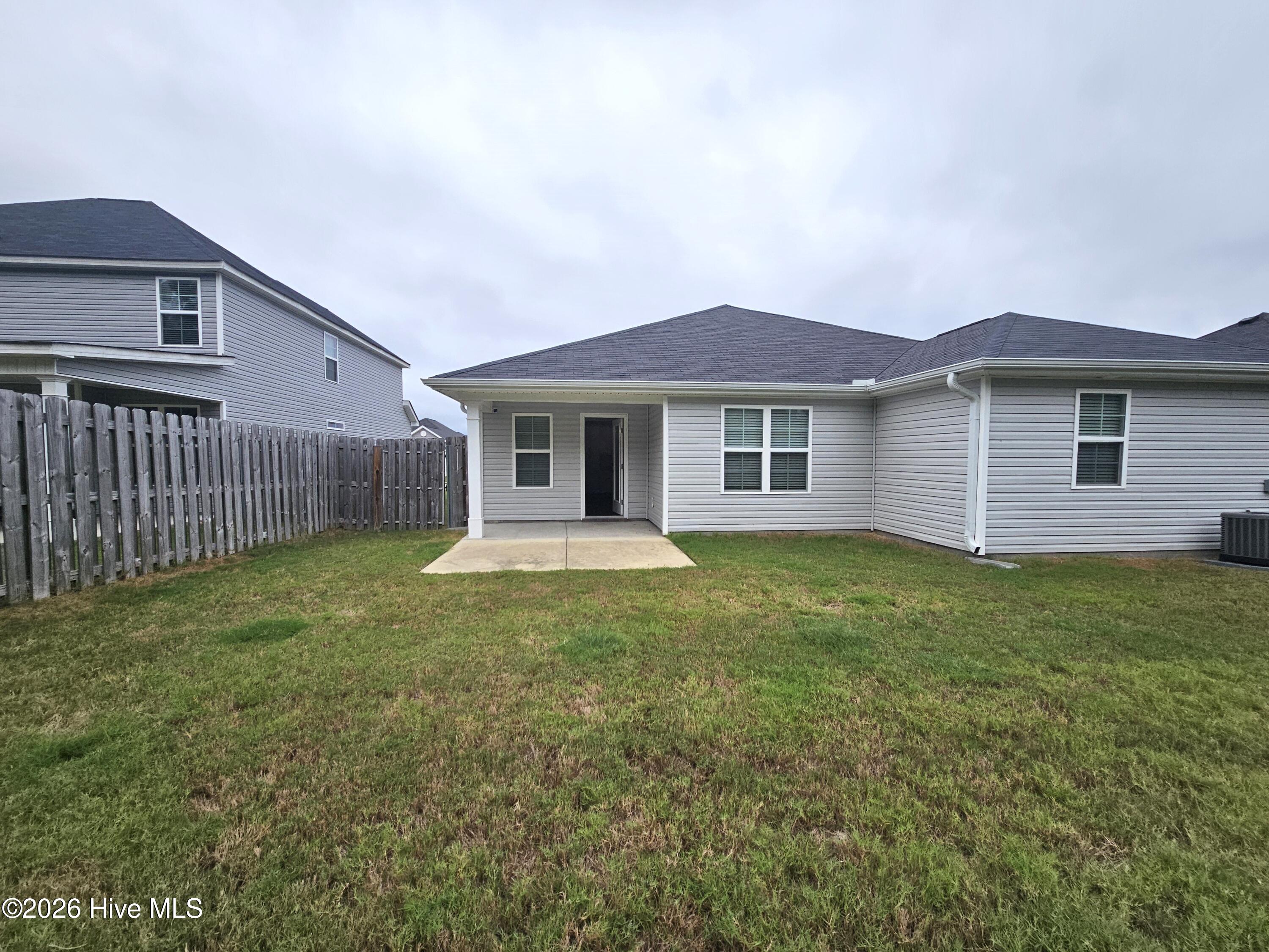 827 Goodale Drive Property Photo 2