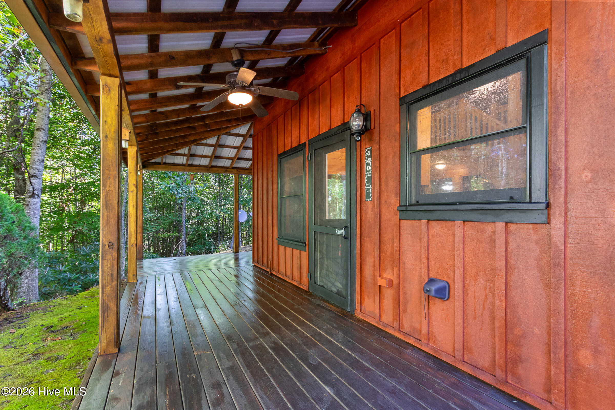 440 Rocky Springs Lane Property Photo 4