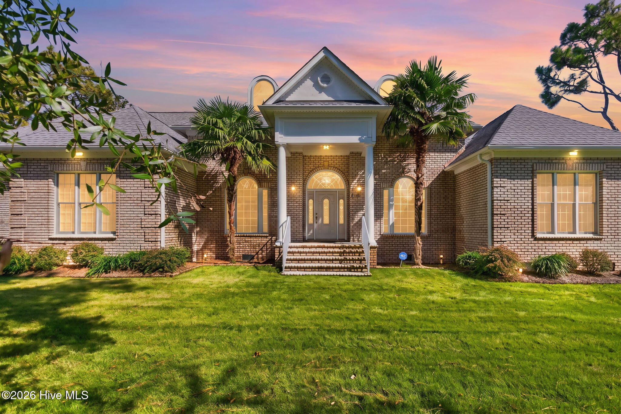 699 Country Club Drive Property Photo 1