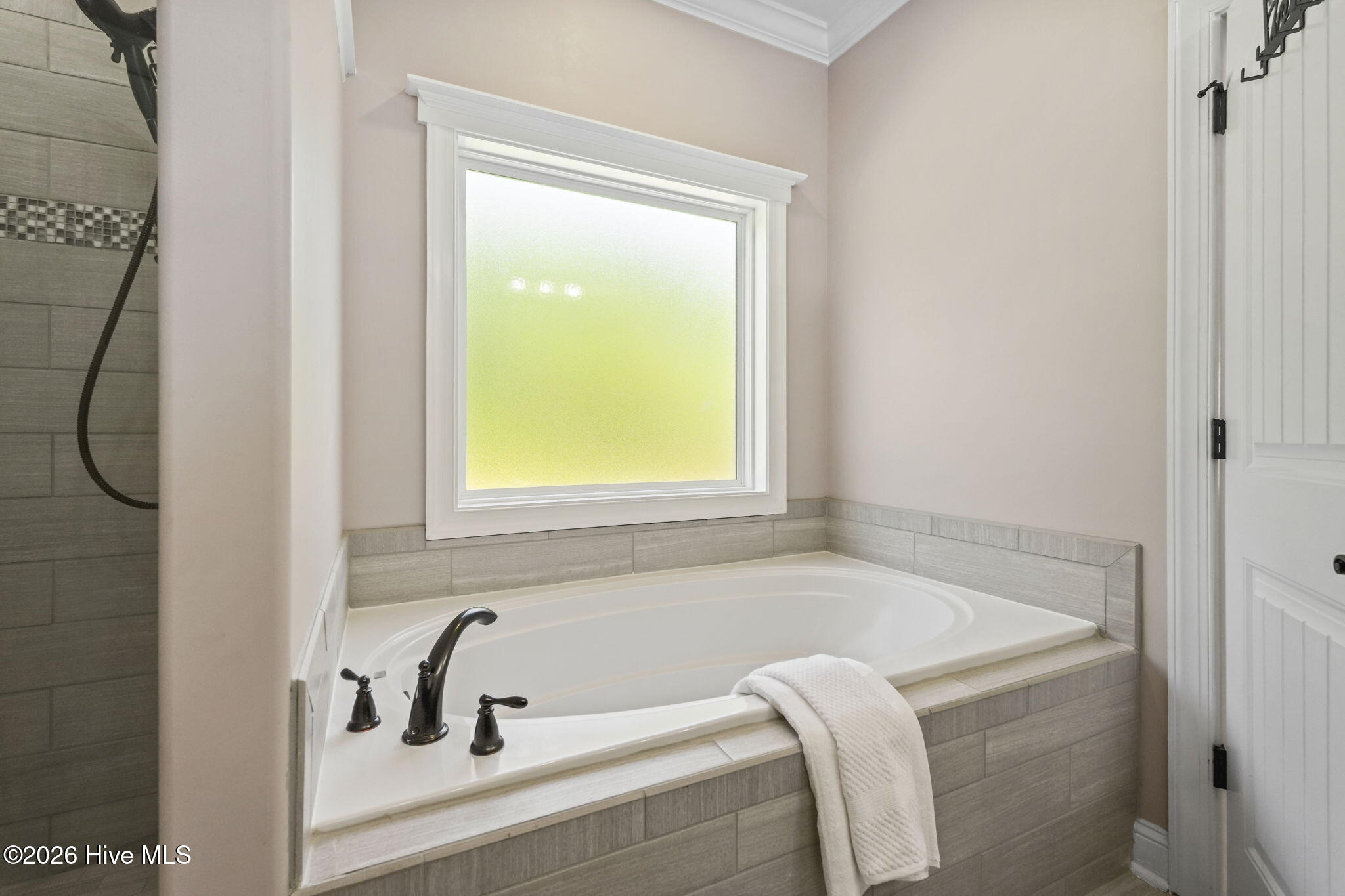 749 Pickering Drive Nw Property Photo 33