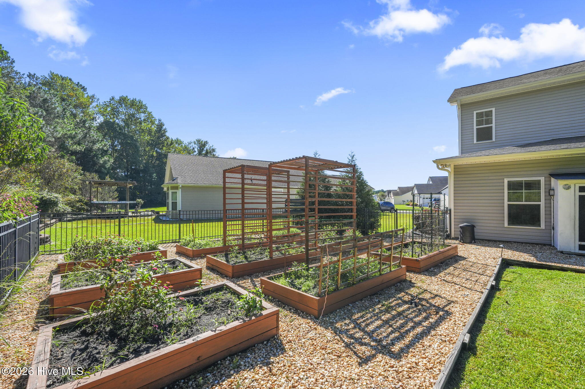 749 Pickering Drive Nw Property Photo 41