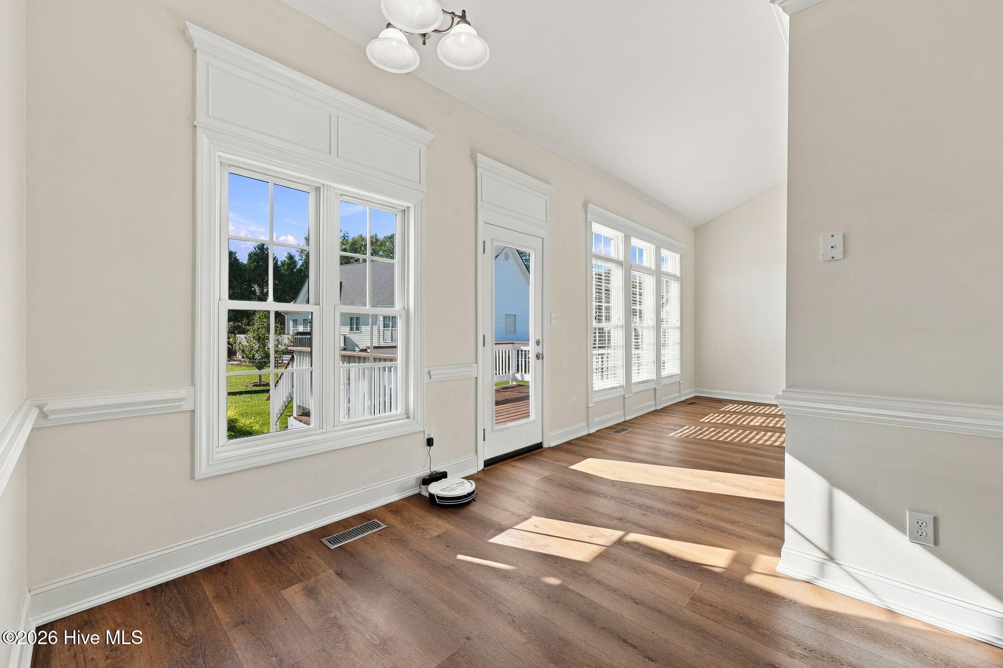 1112 Porters Ridge Drive Property Photo 24